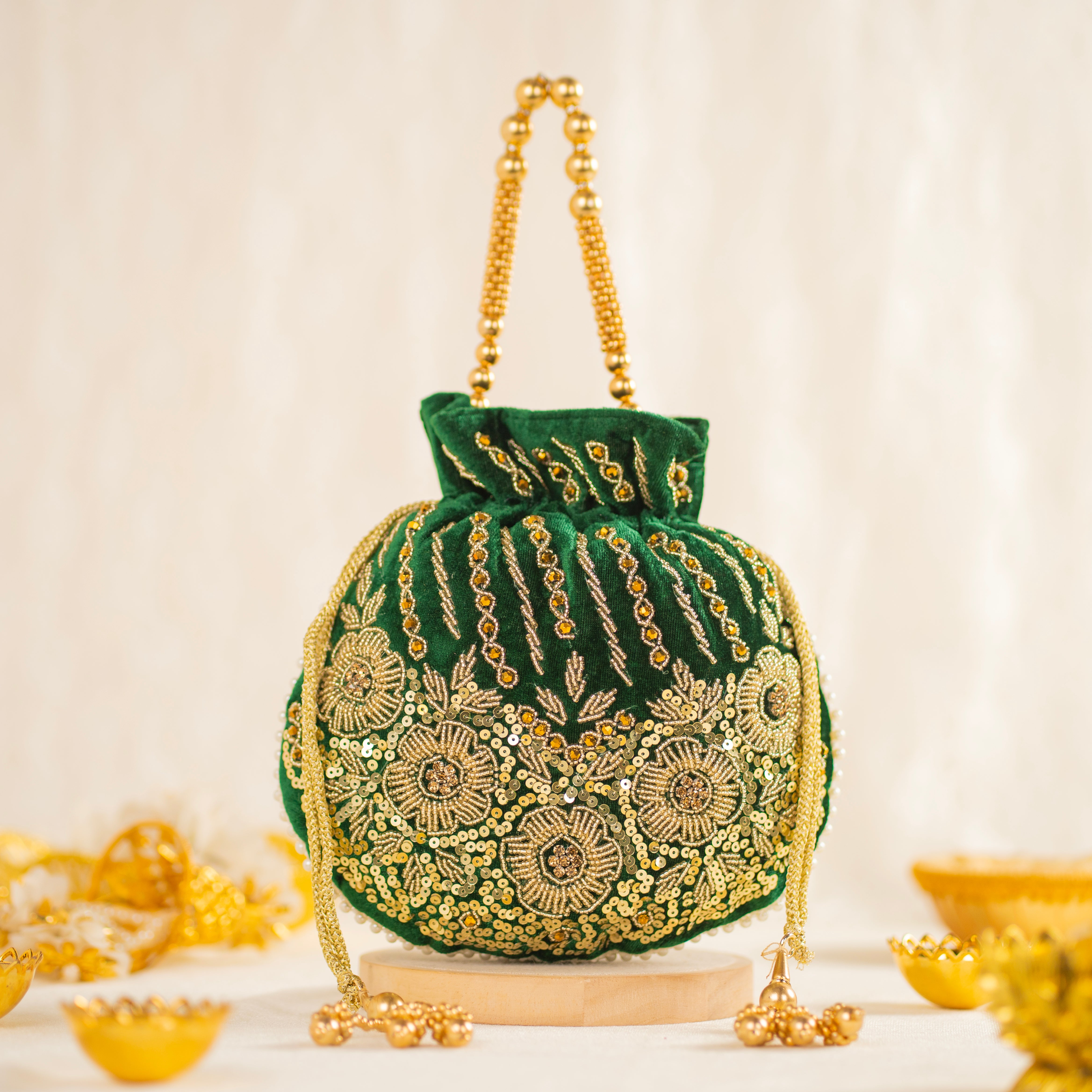 Graceful Threads Potli