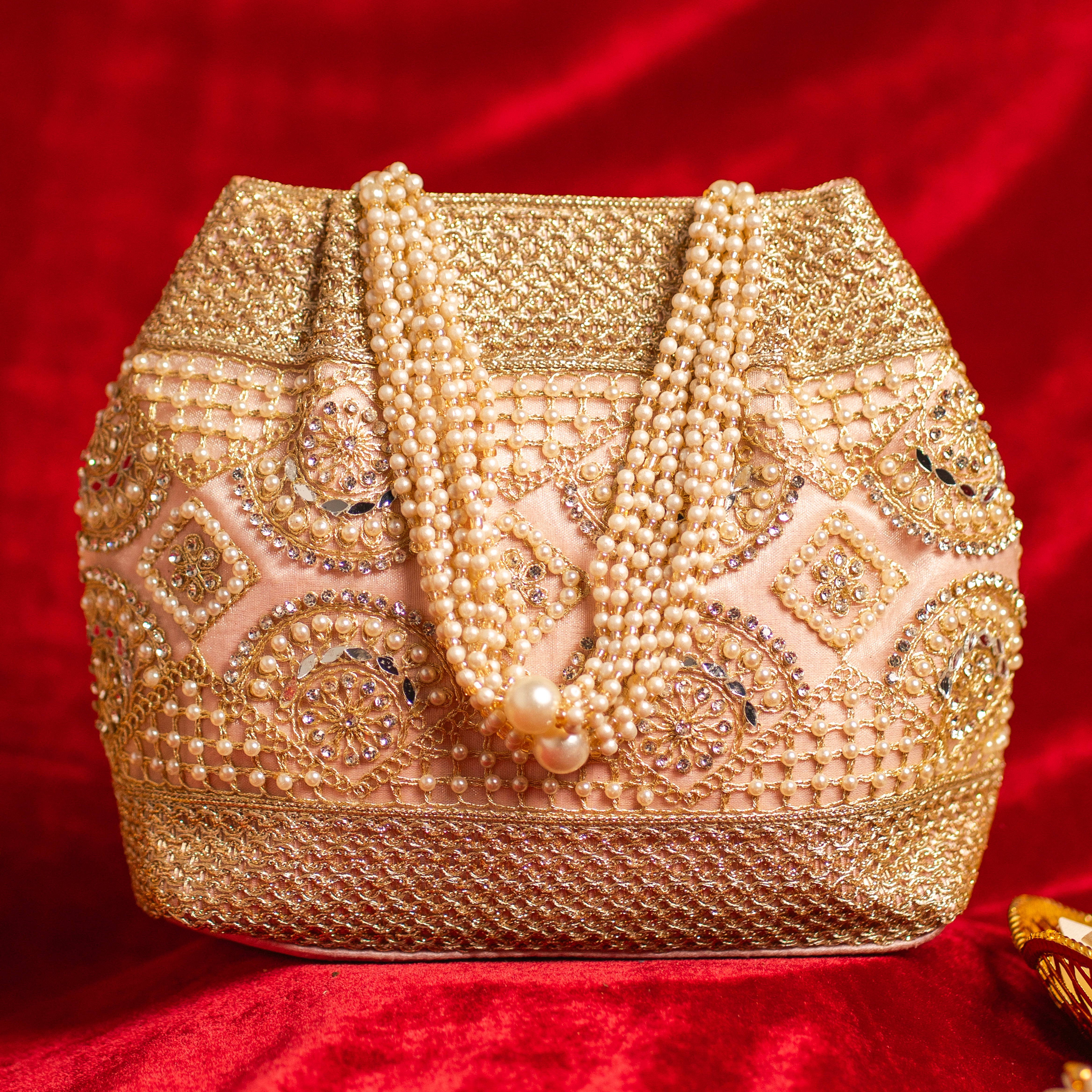 Noorani Pearl Potli