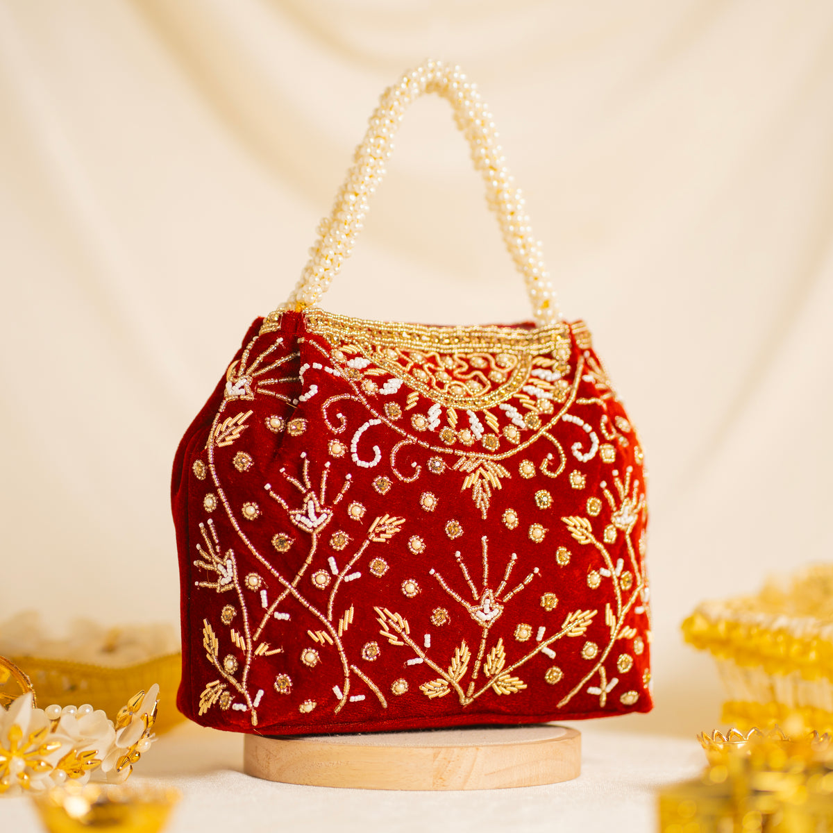 Bridal Pearlstone Velvet Potli