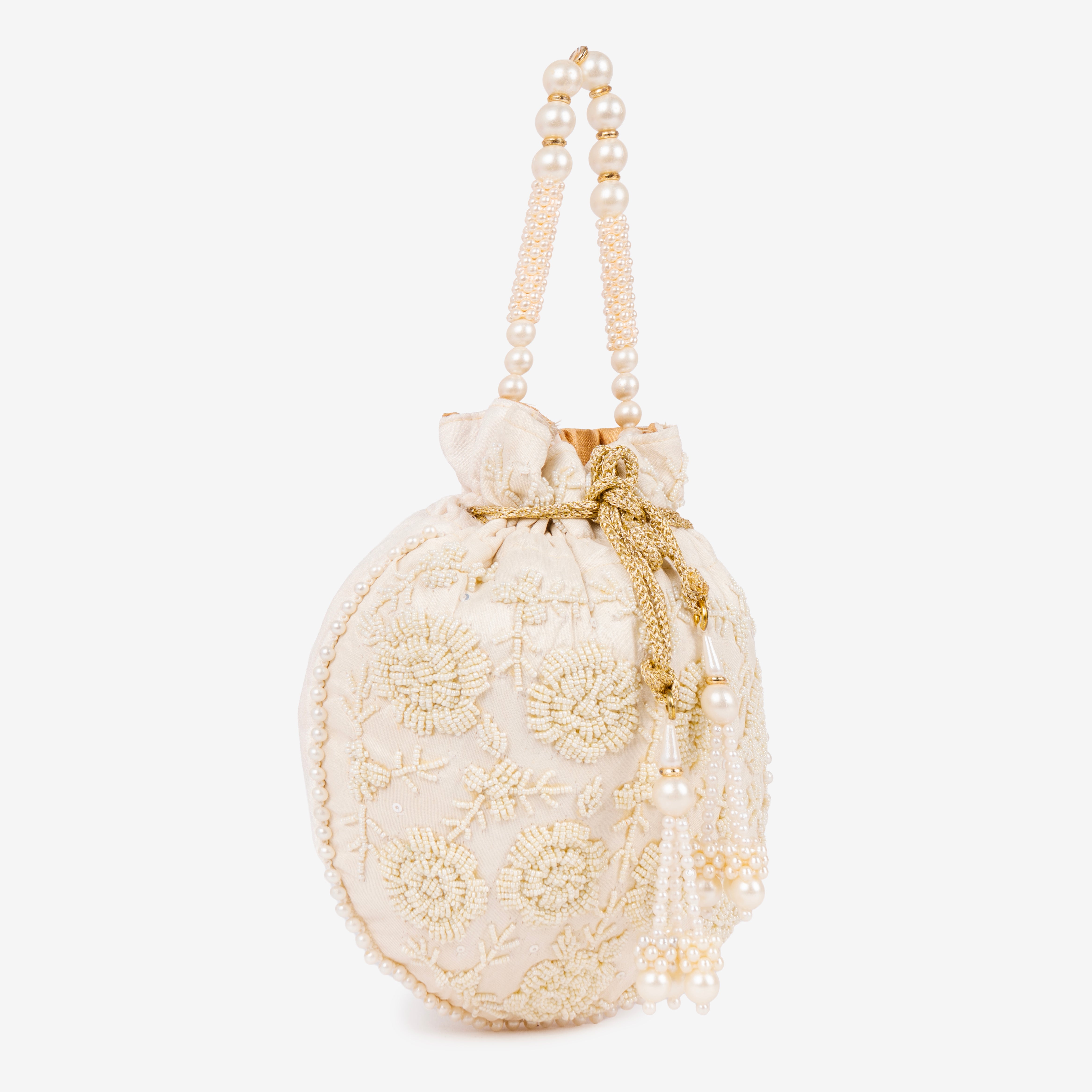 Pearl Glow Fantasy Potli