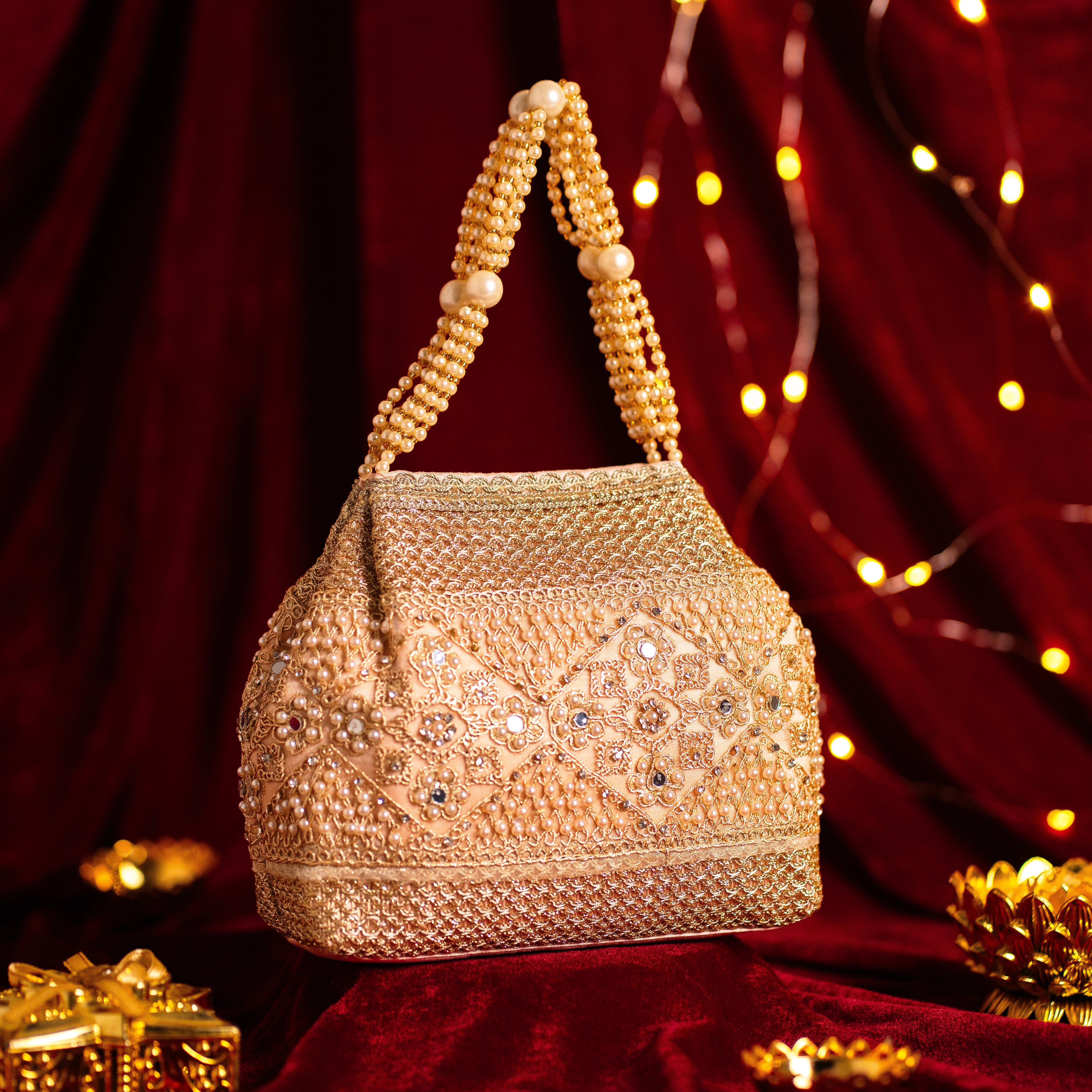 Pearl Elegance Potli