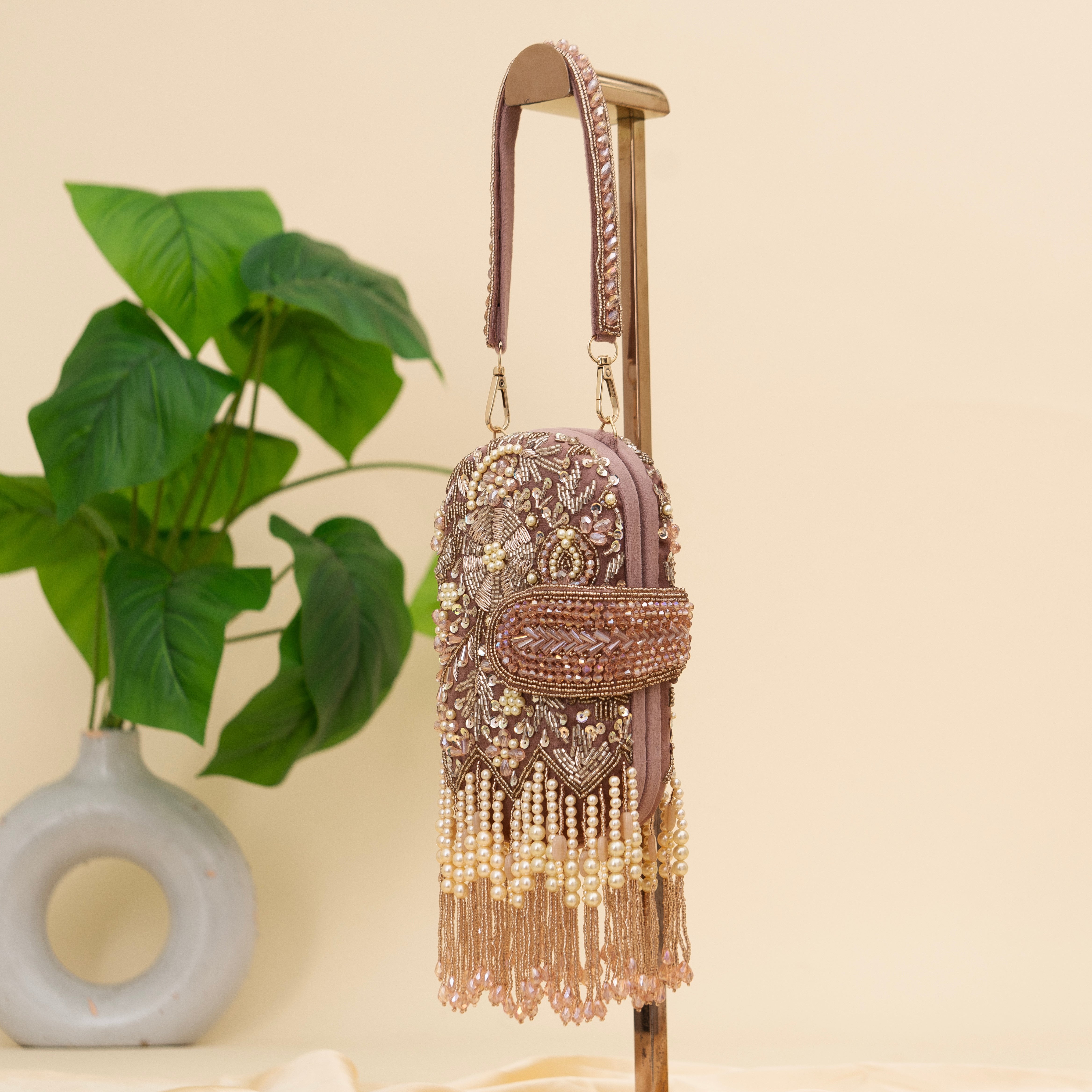 Pearl Aura Potli