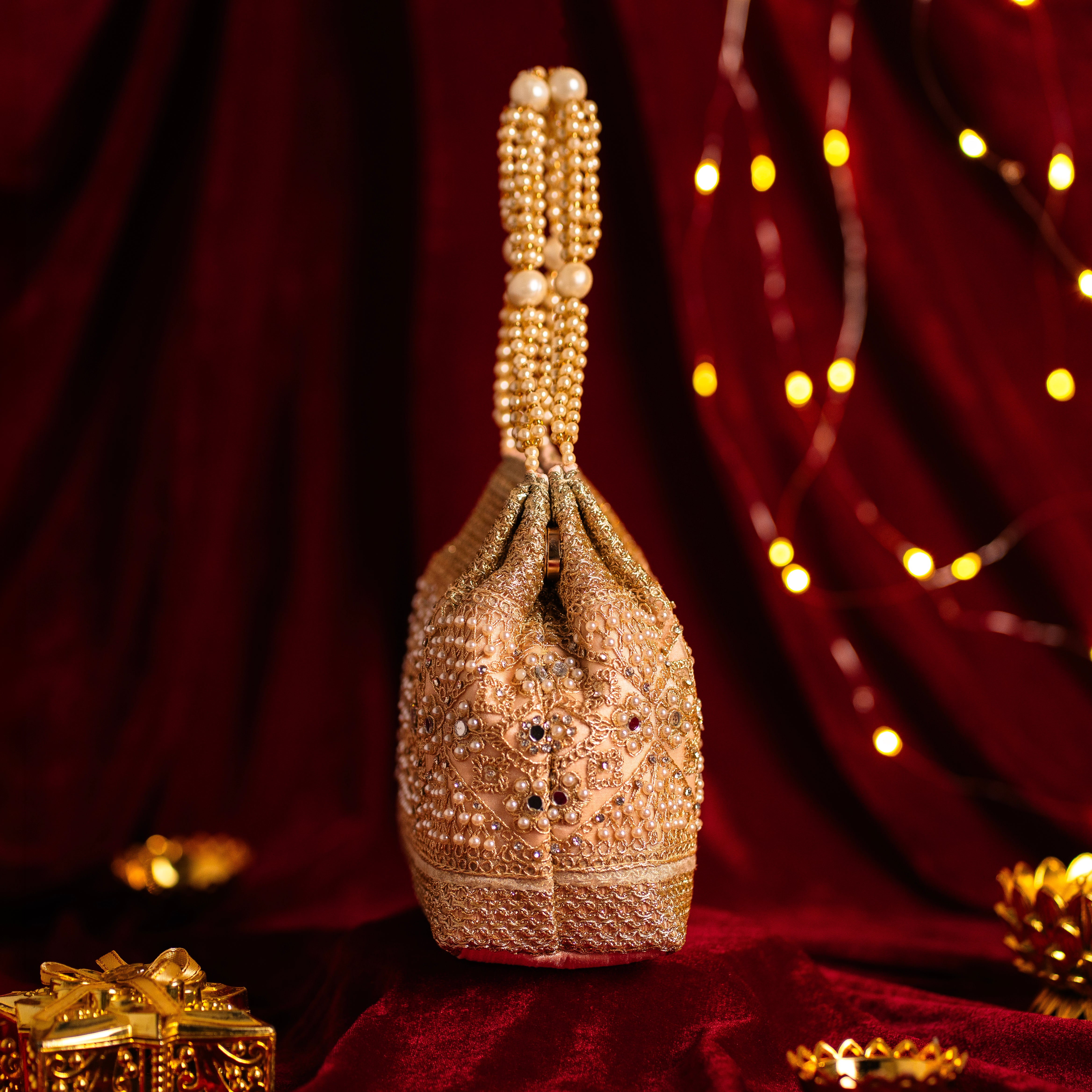 Pearl Elegance Potli