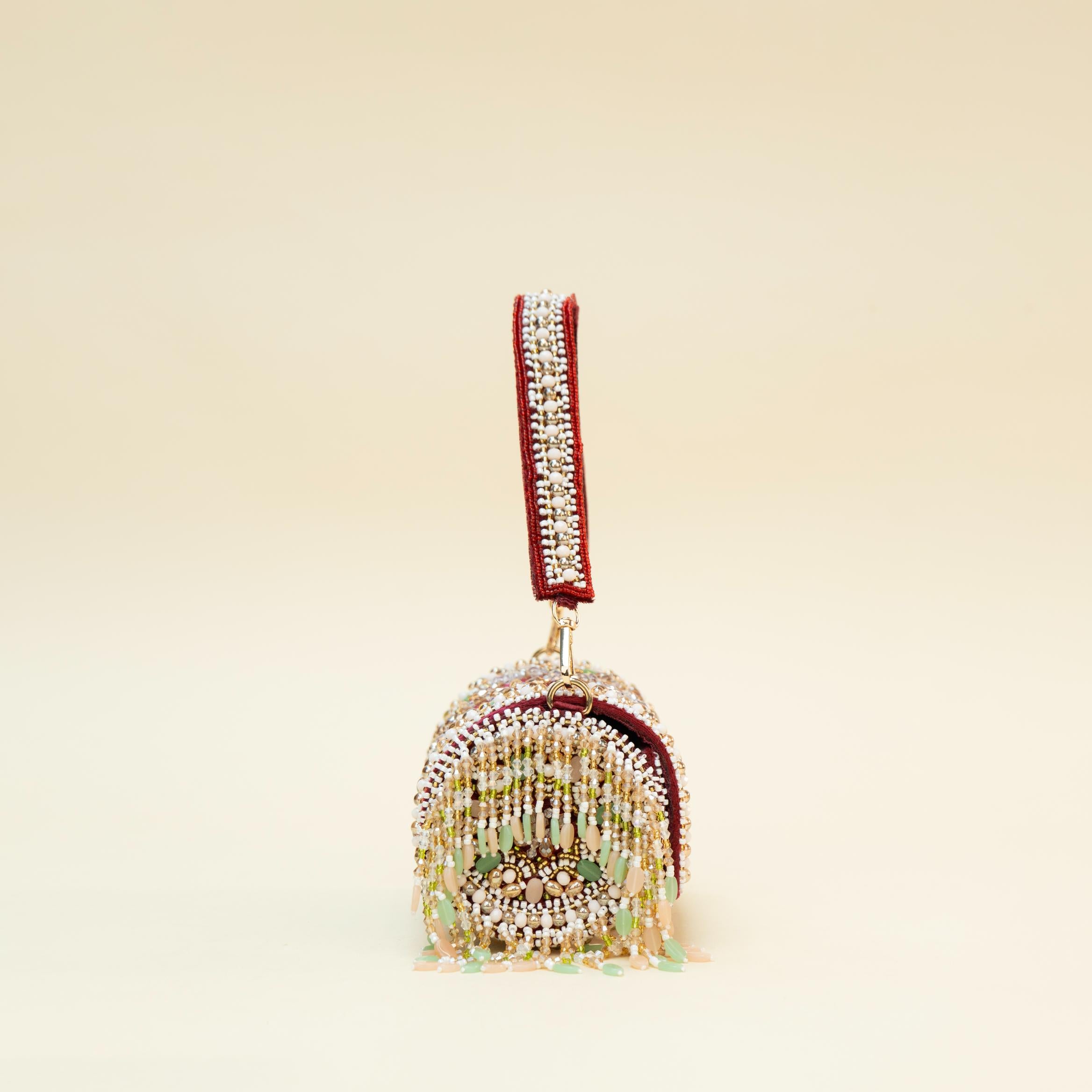 Contour Ornament Line