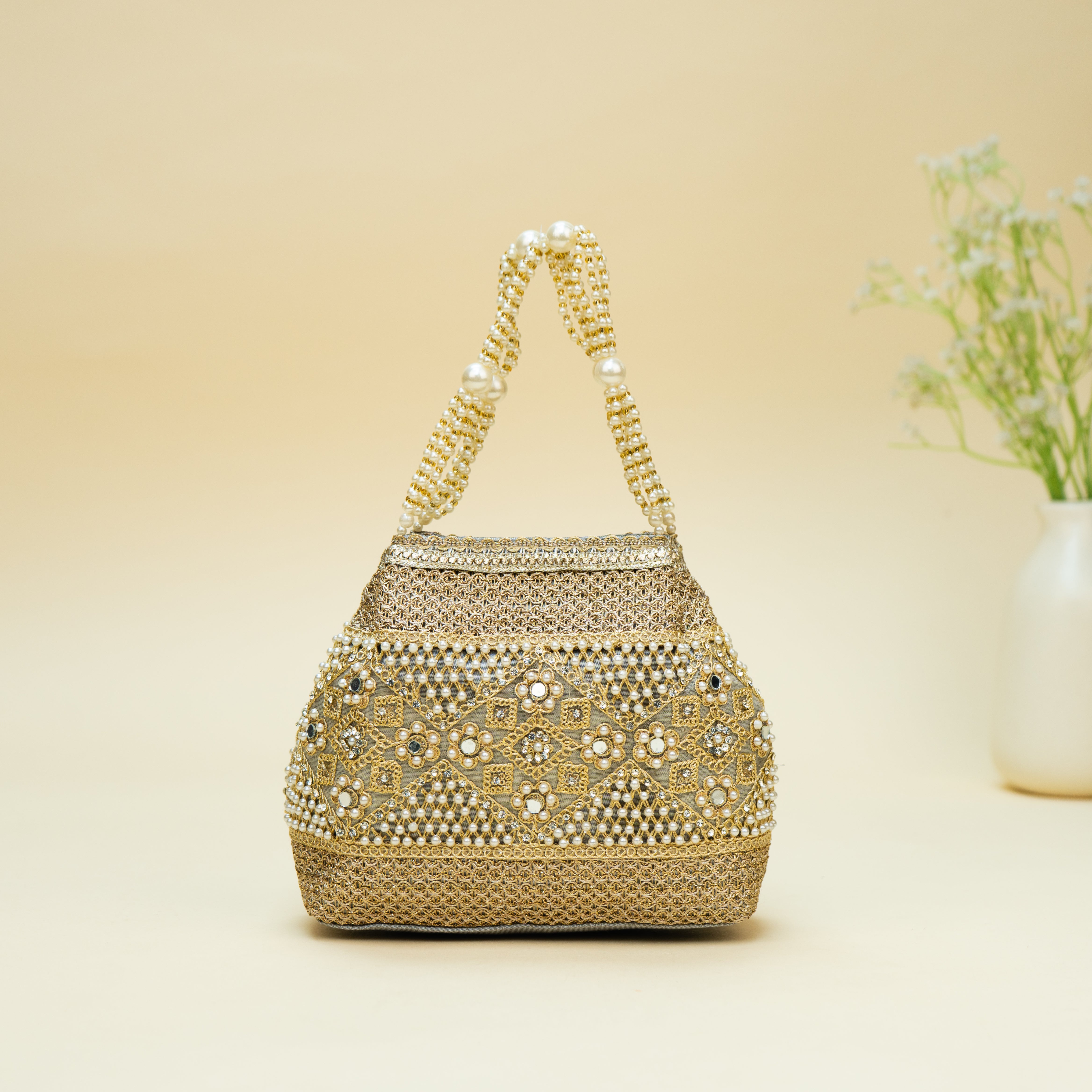 Pearl Elegance Potli