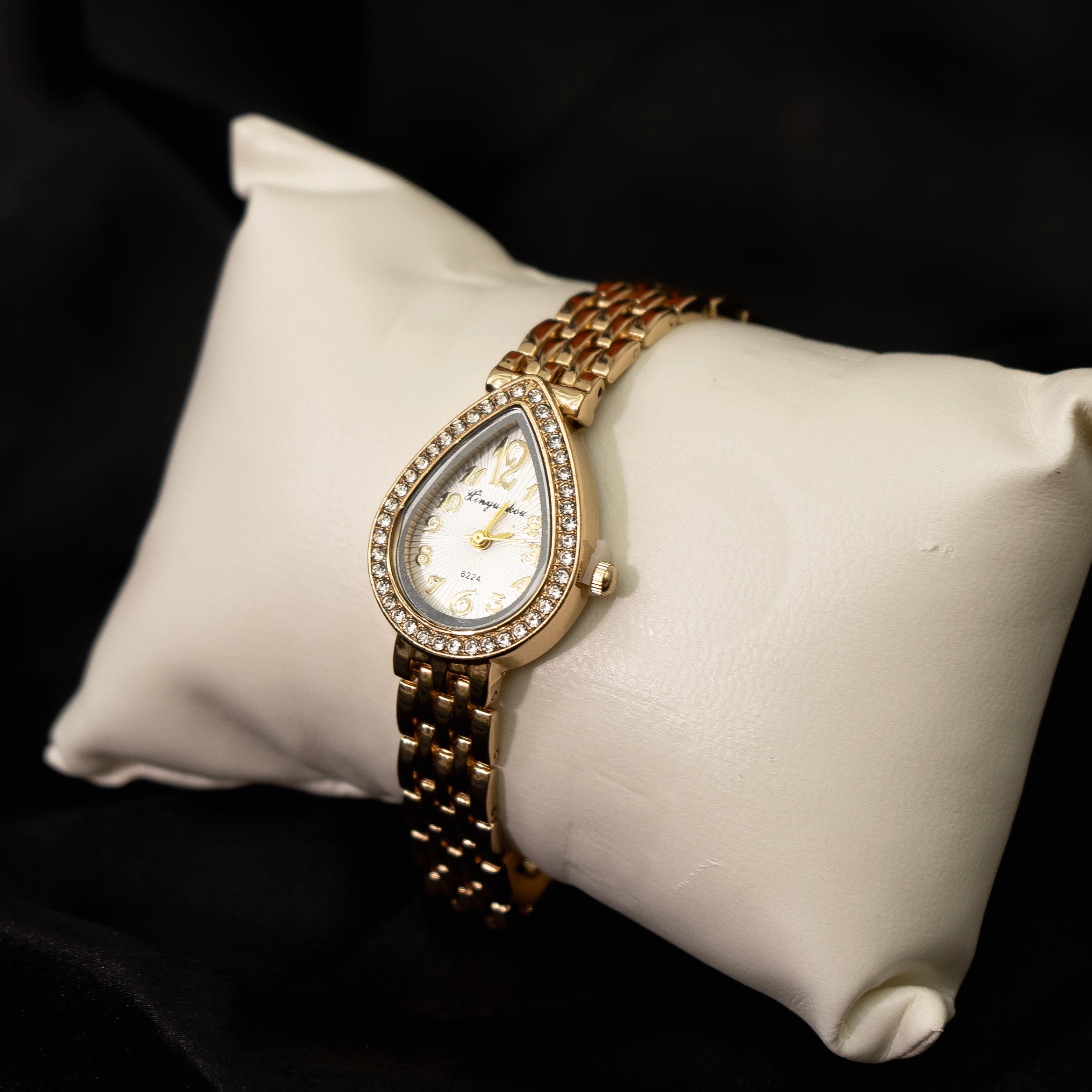 Dewelle Watch