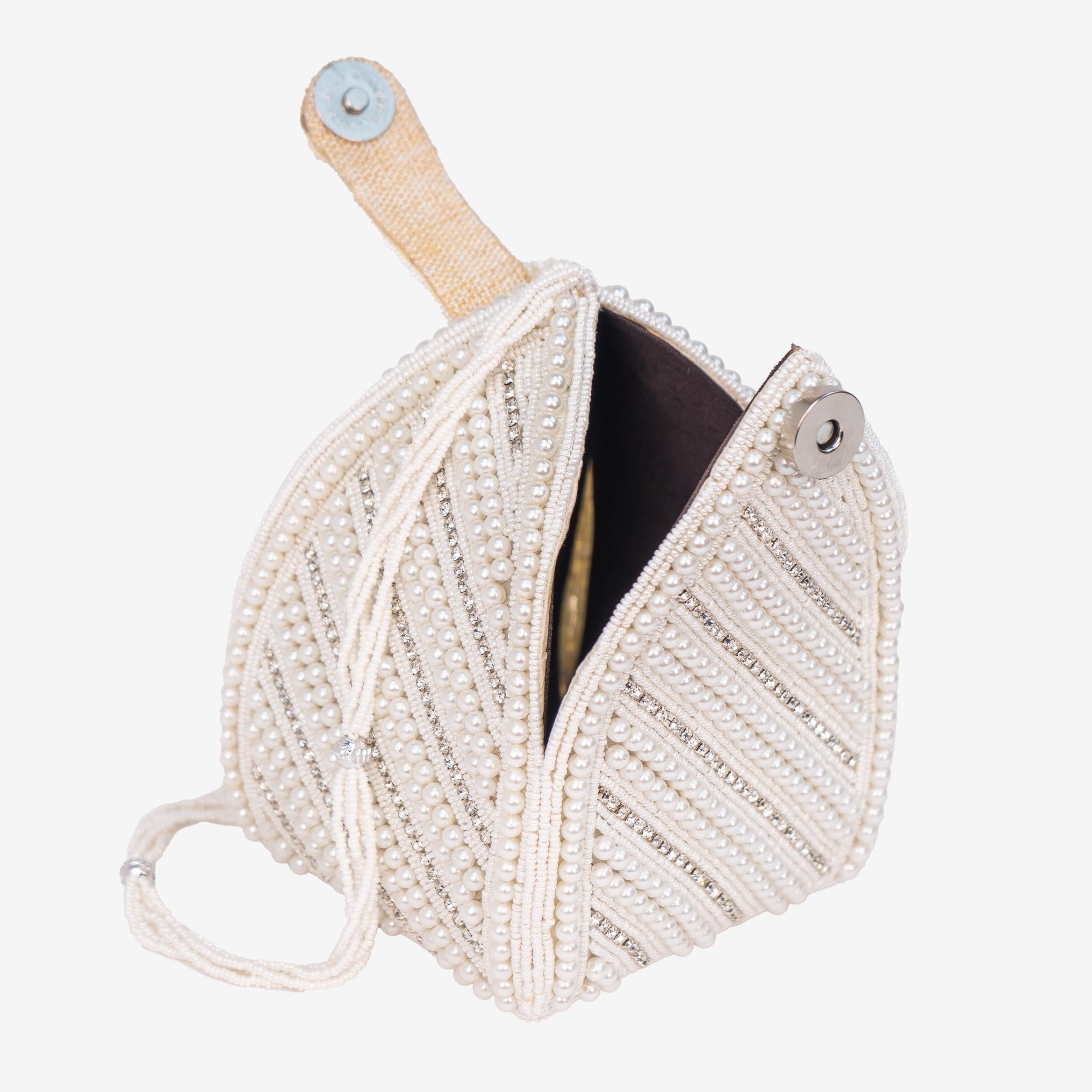 Linear Pearl Glam Potli