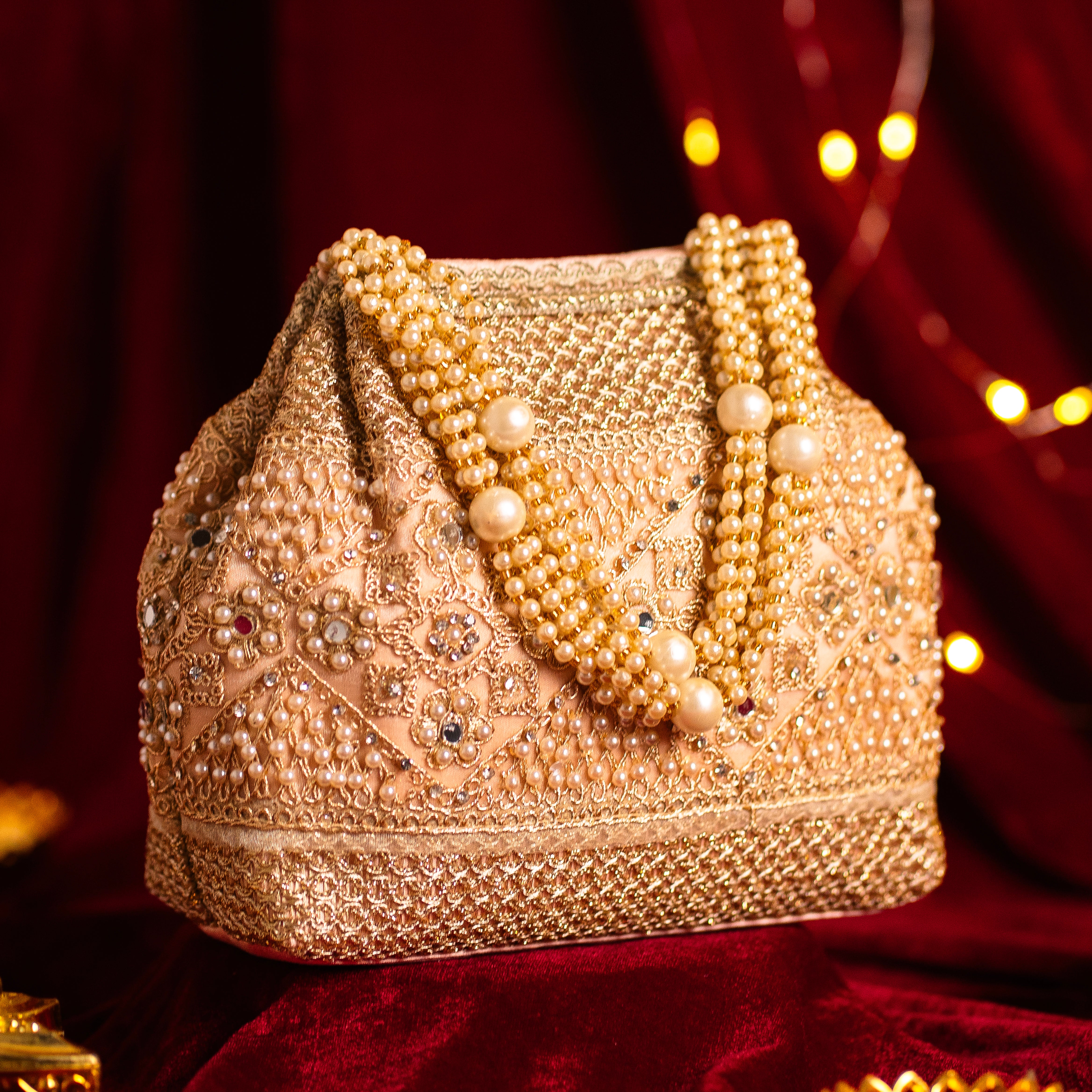 Pearl Elegance Potli