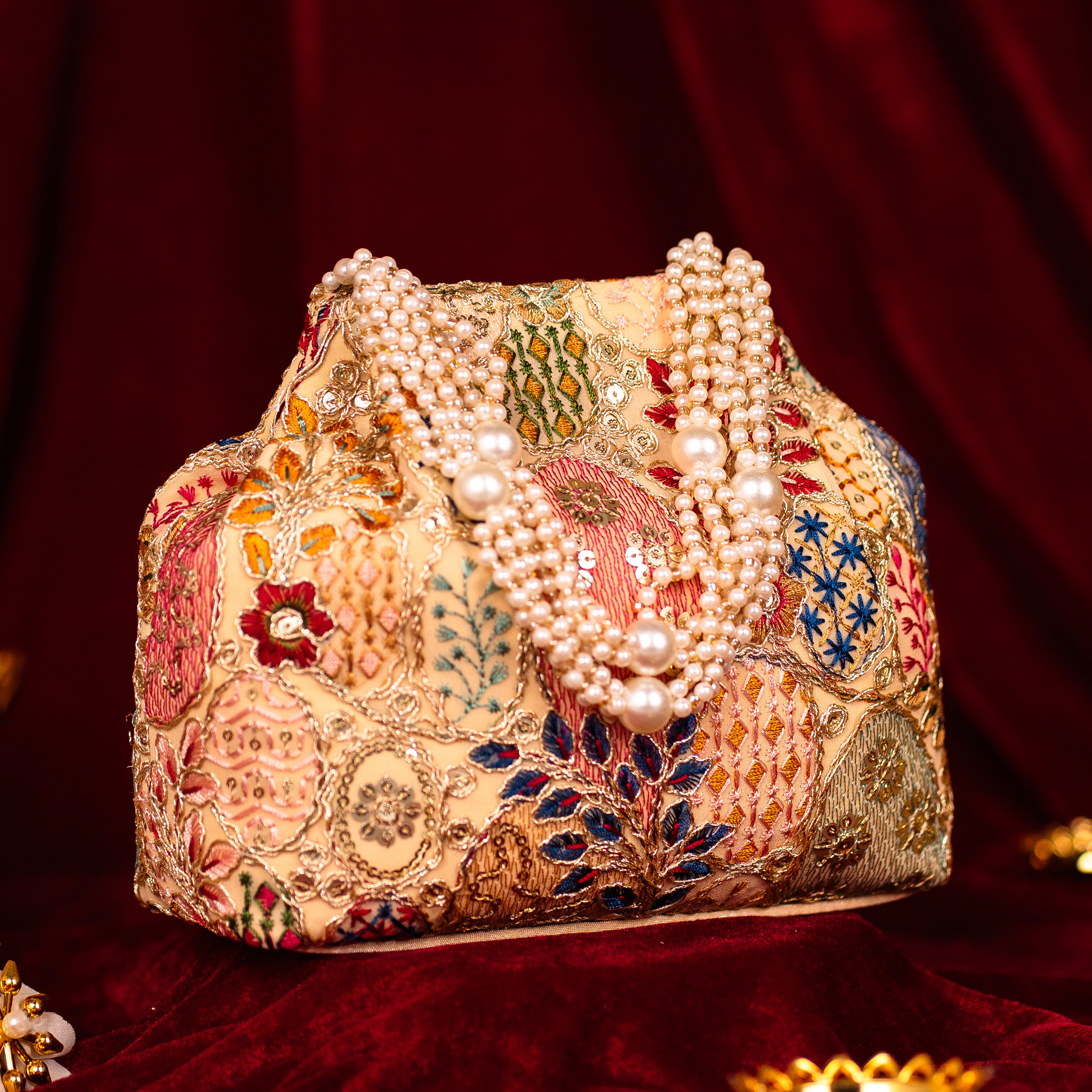 Opulent Pearl Potli