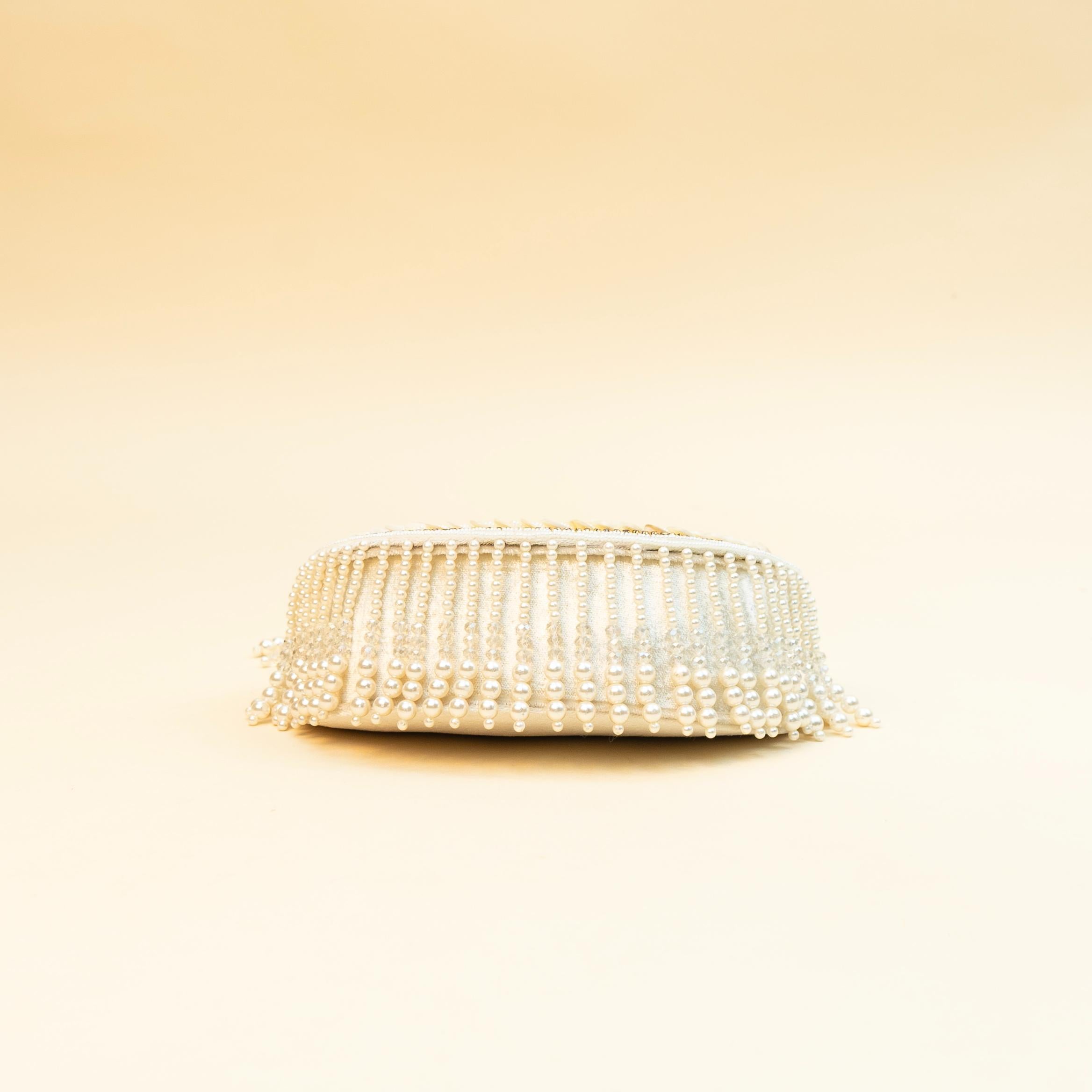 The Bridal Handle
