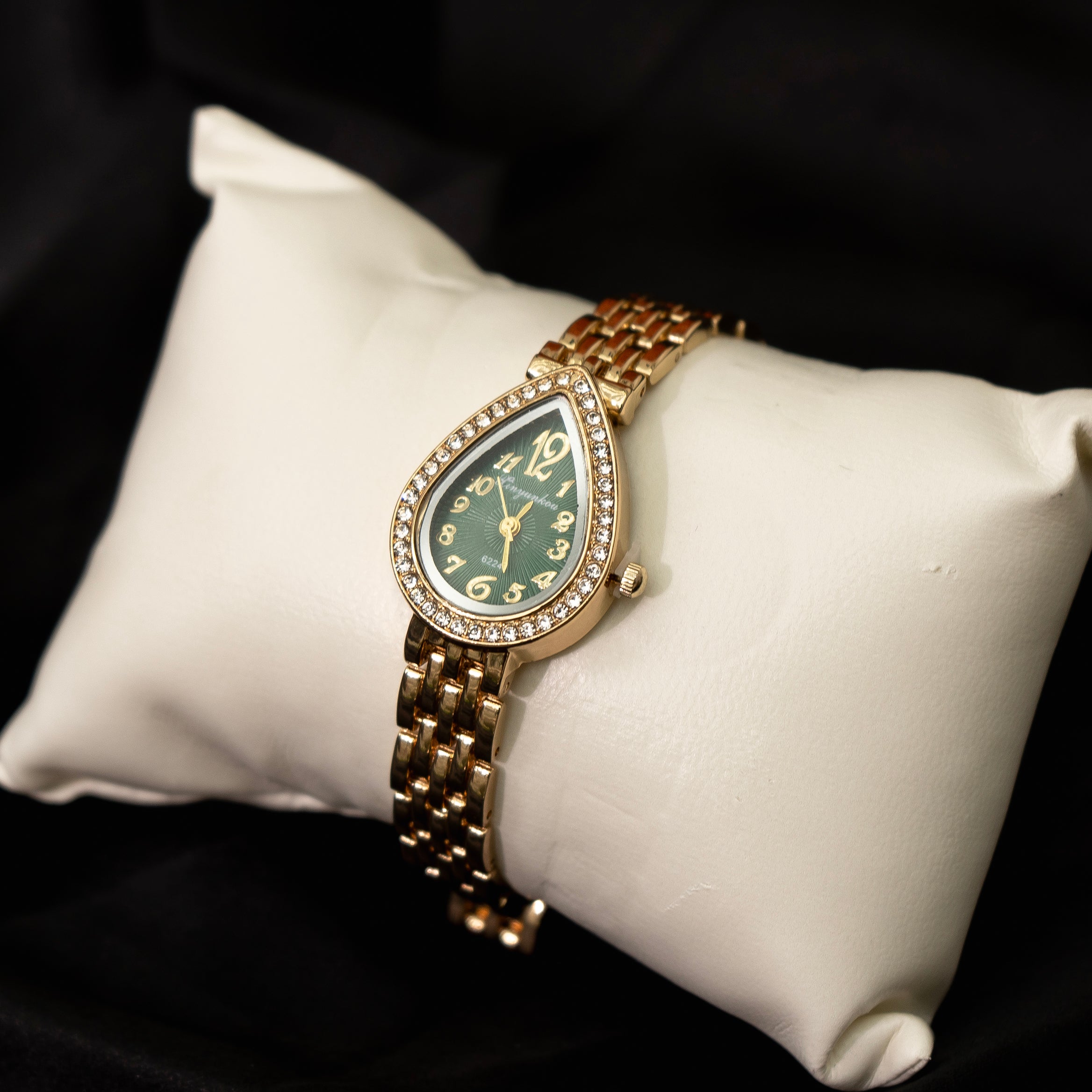 Dewelle Watch
