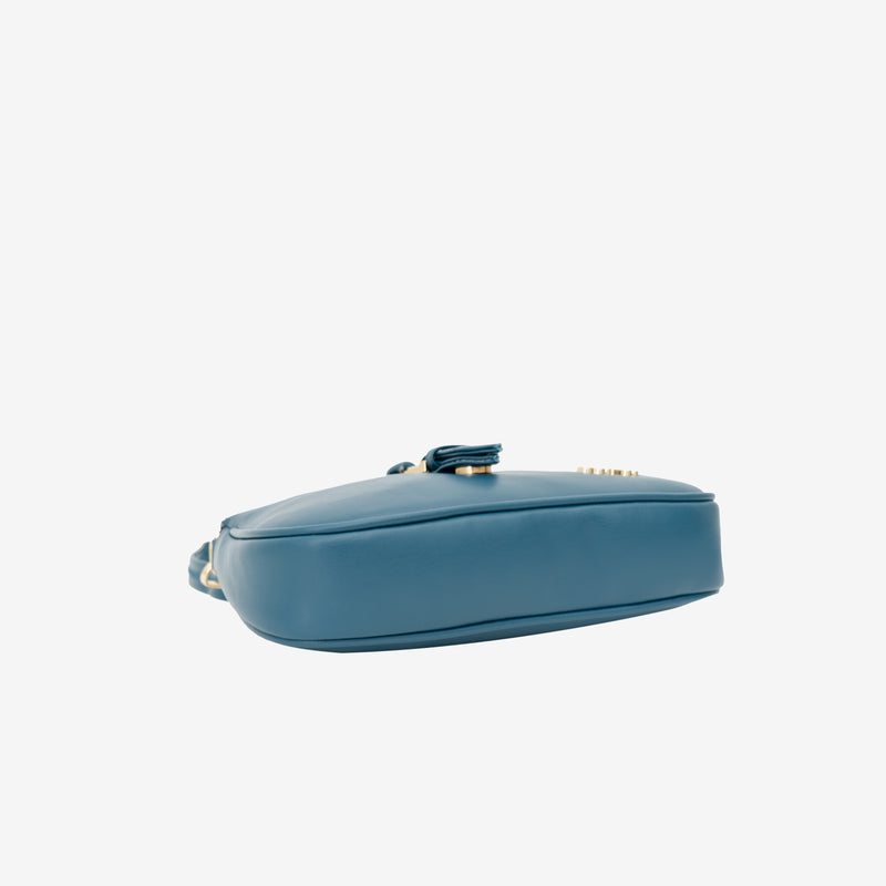 Pleasant Sling | Cara