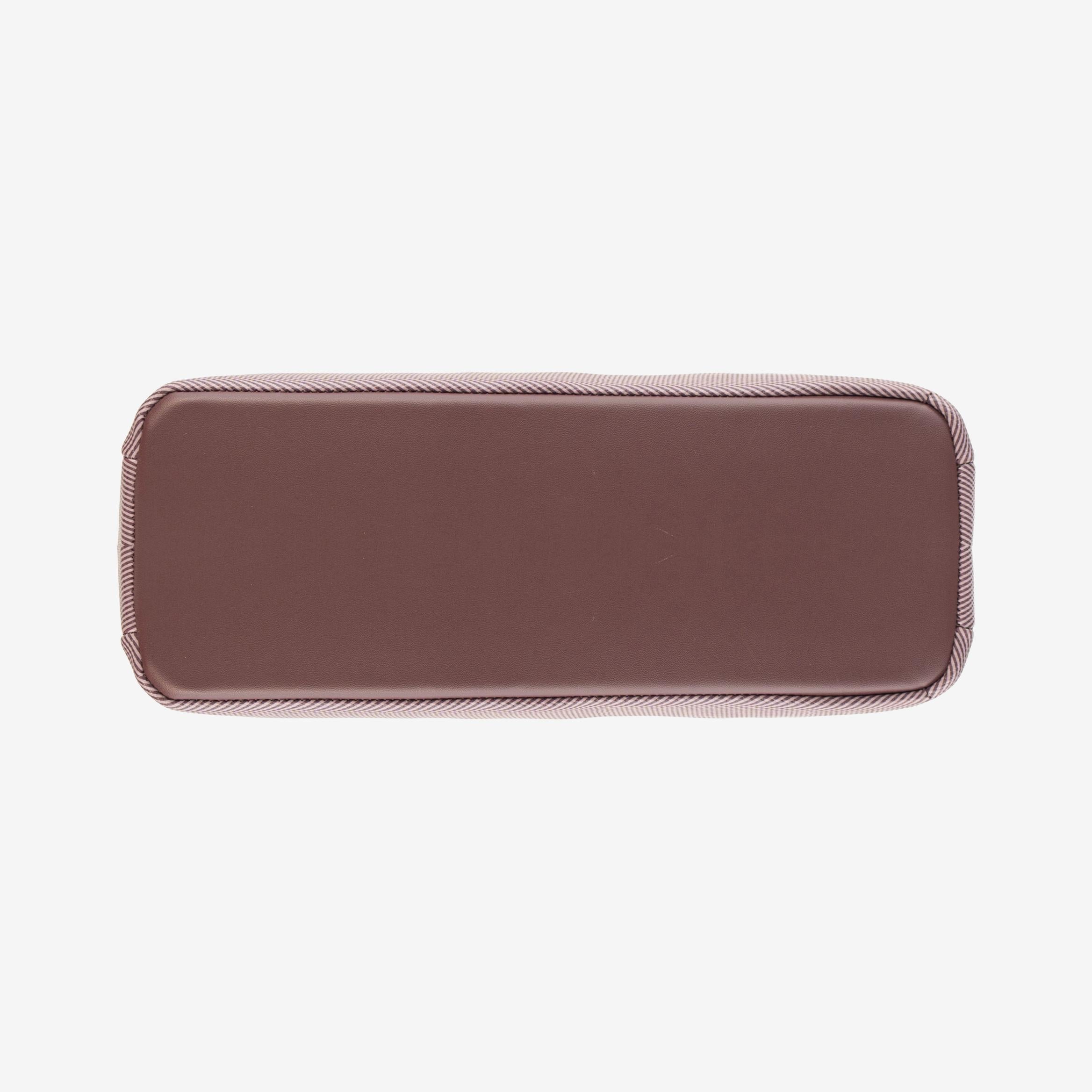 Contour Classic Handbag