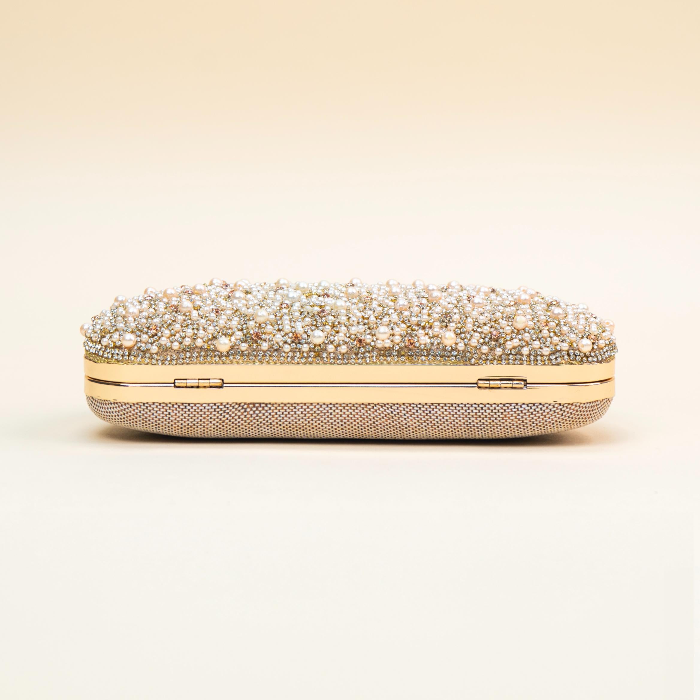 The Pearl Dome Clutch