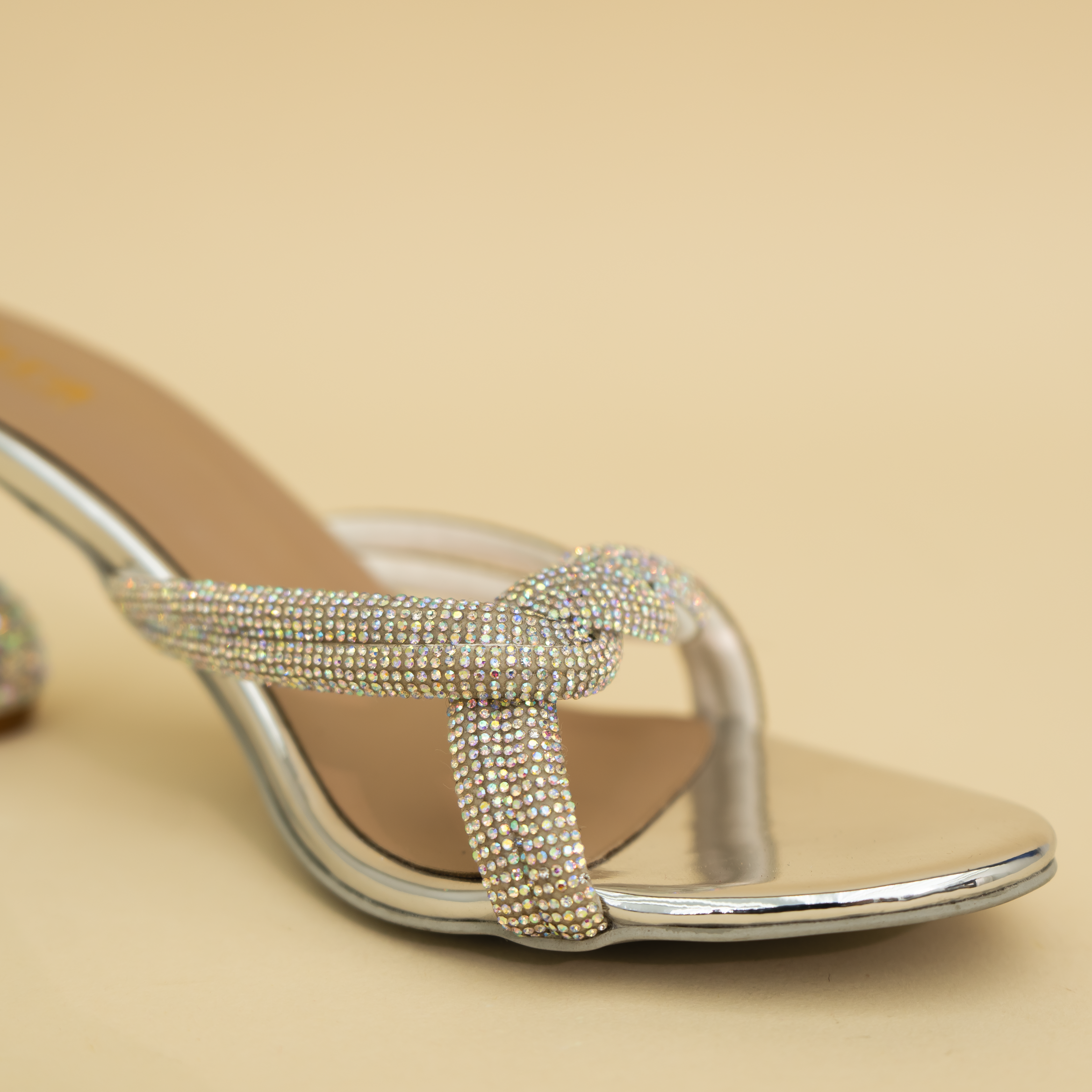 Fashionable Rhinestones Heels