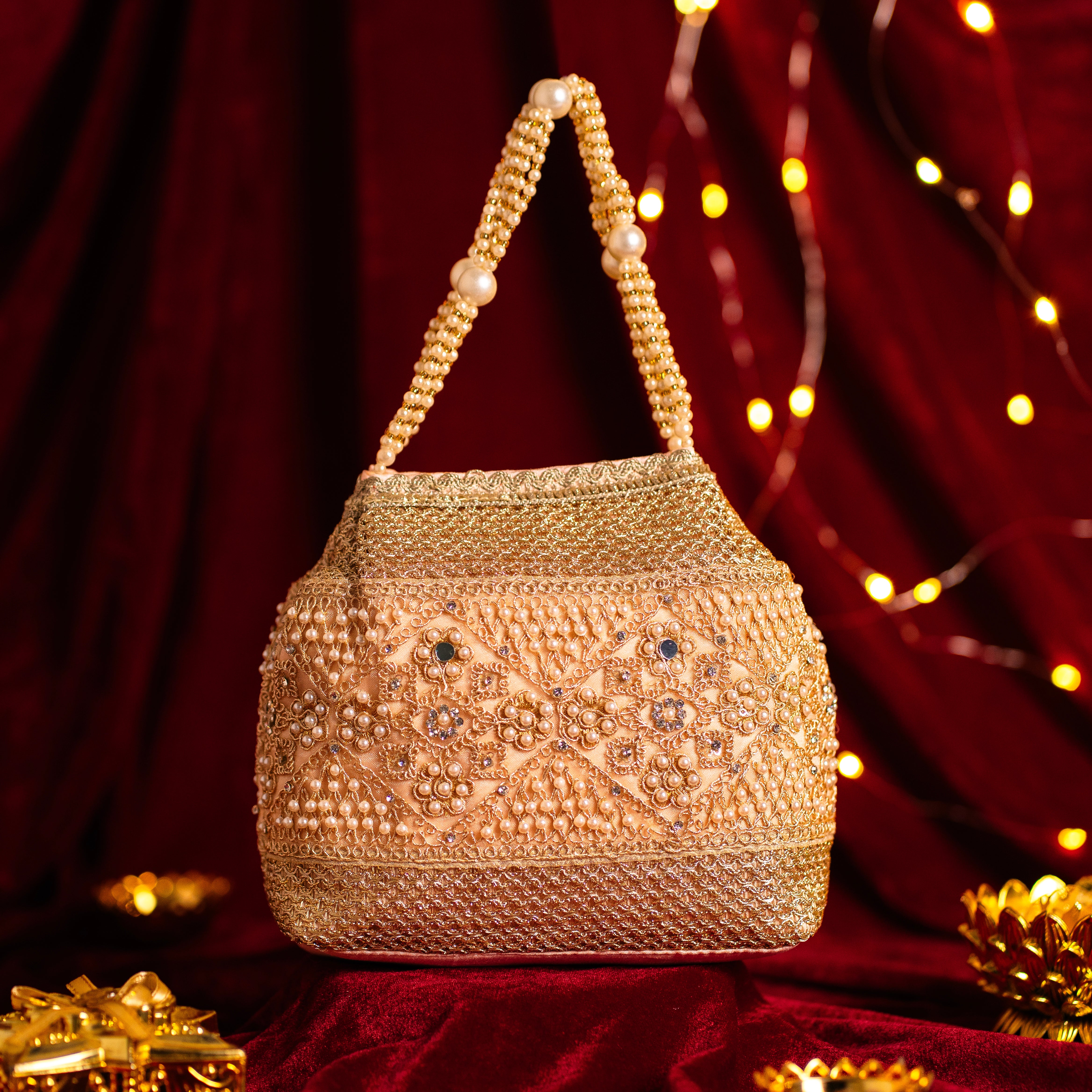 Pearl Elegance Potli