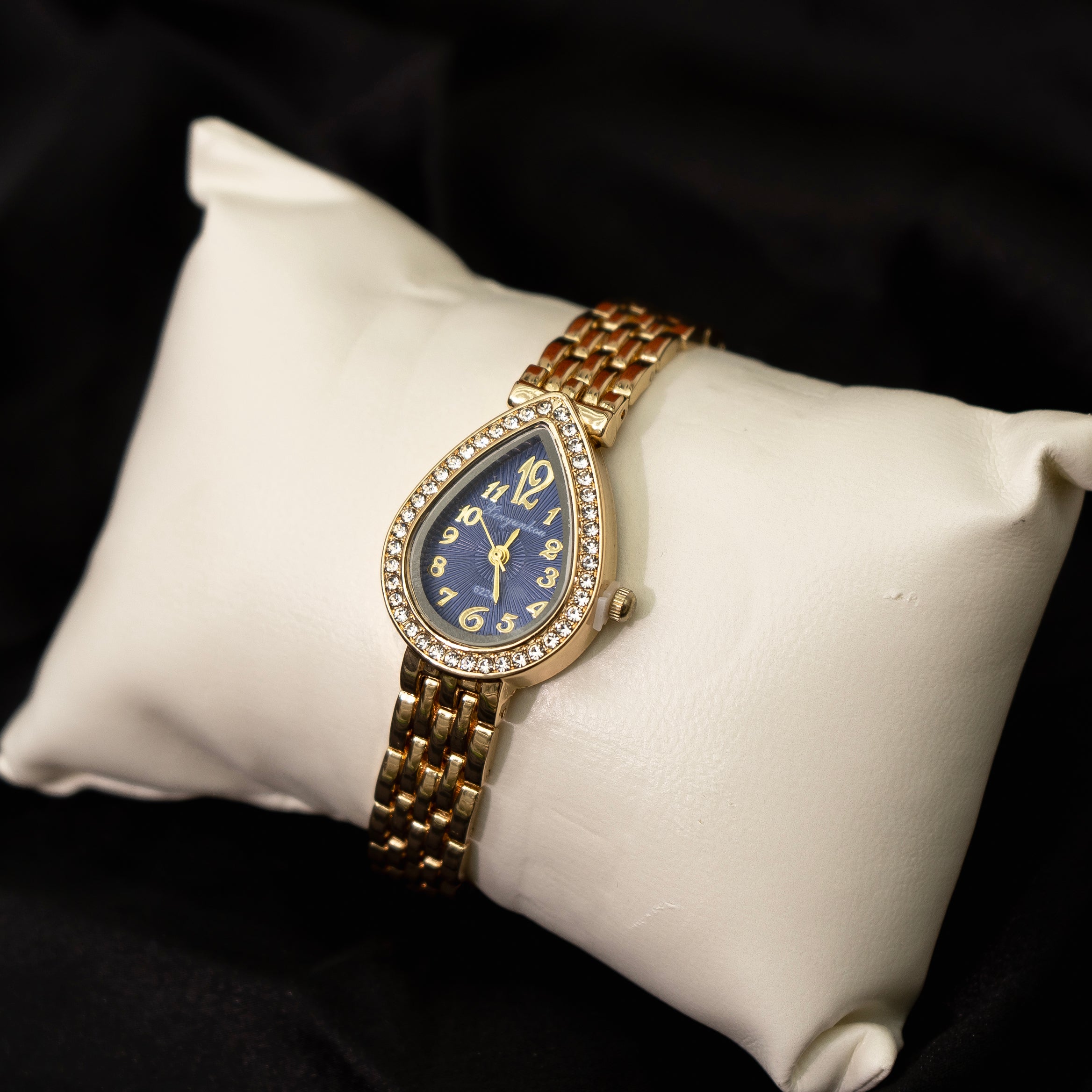 Dewelle Watch