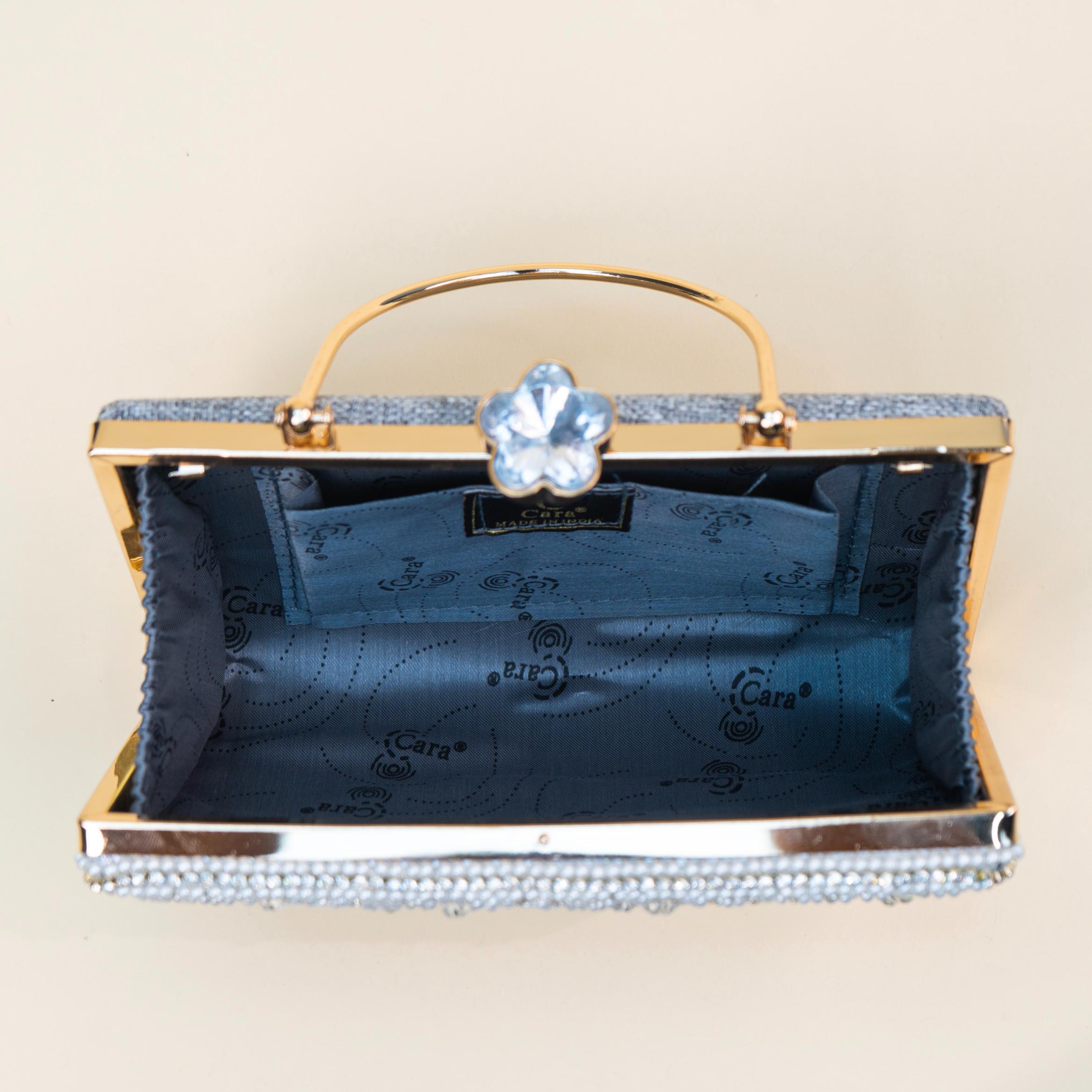 The Heritage Pearl Clutch