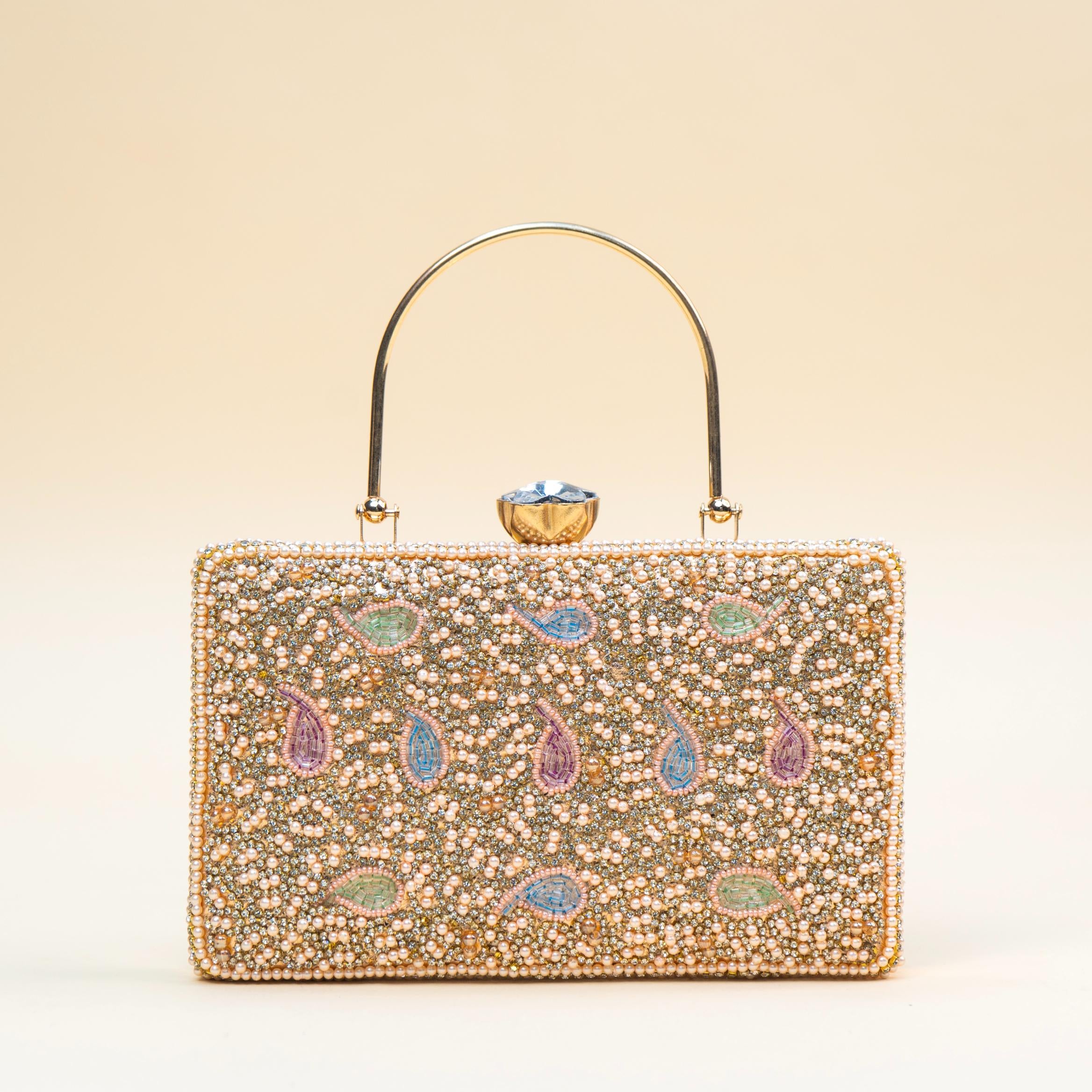 The Heritage Pearl Clutch