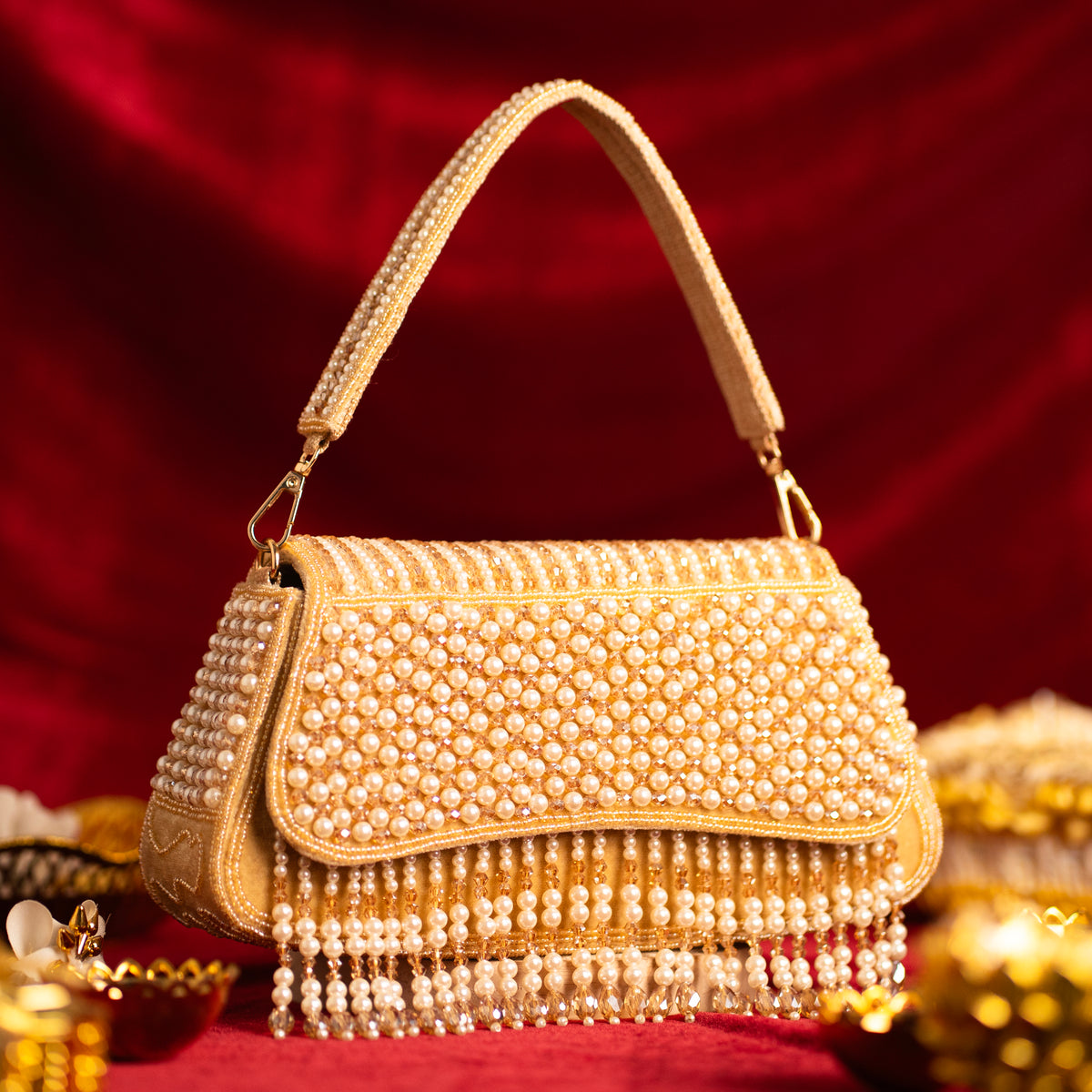 Retro Muse Pearl Bag