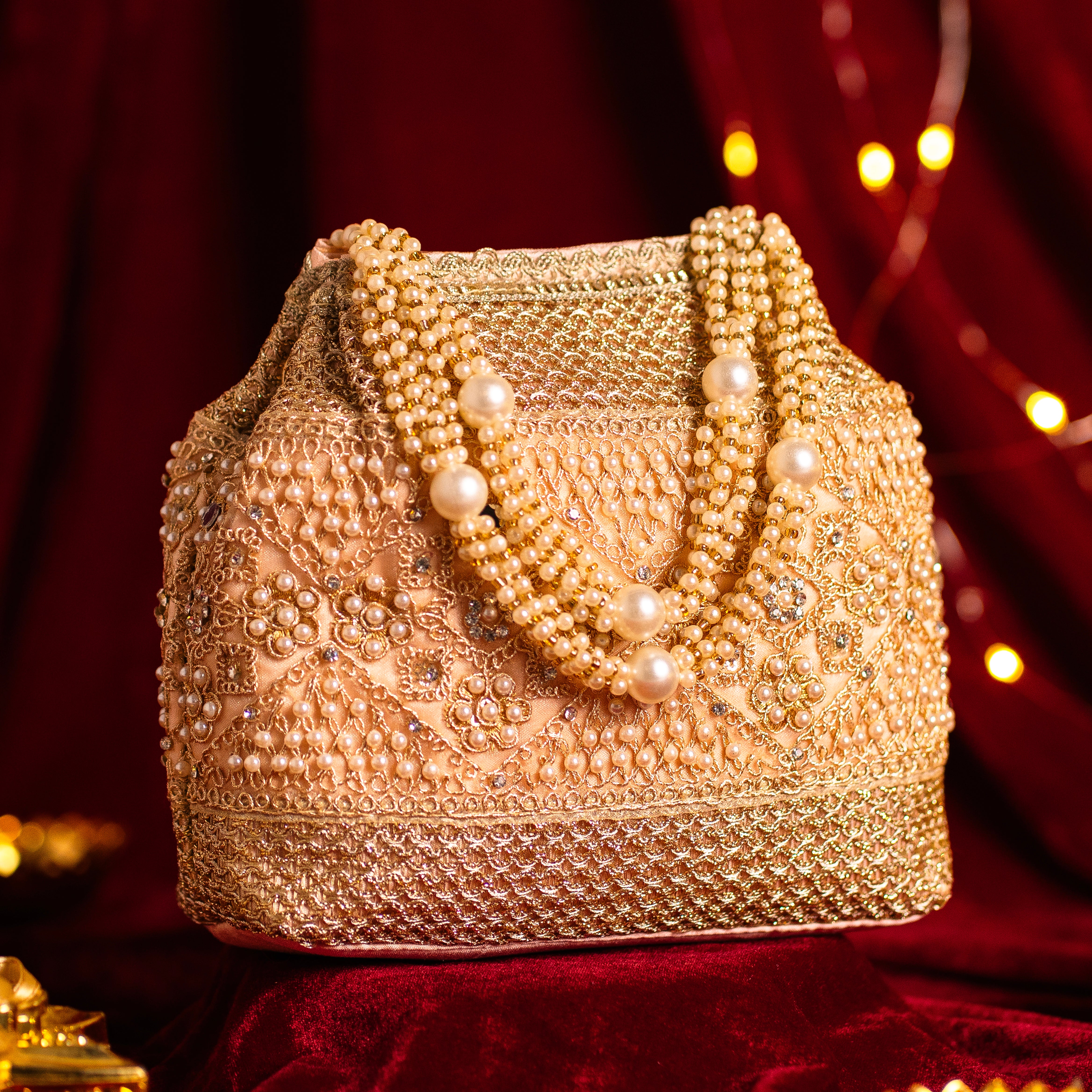 Pearl Elegance Potli