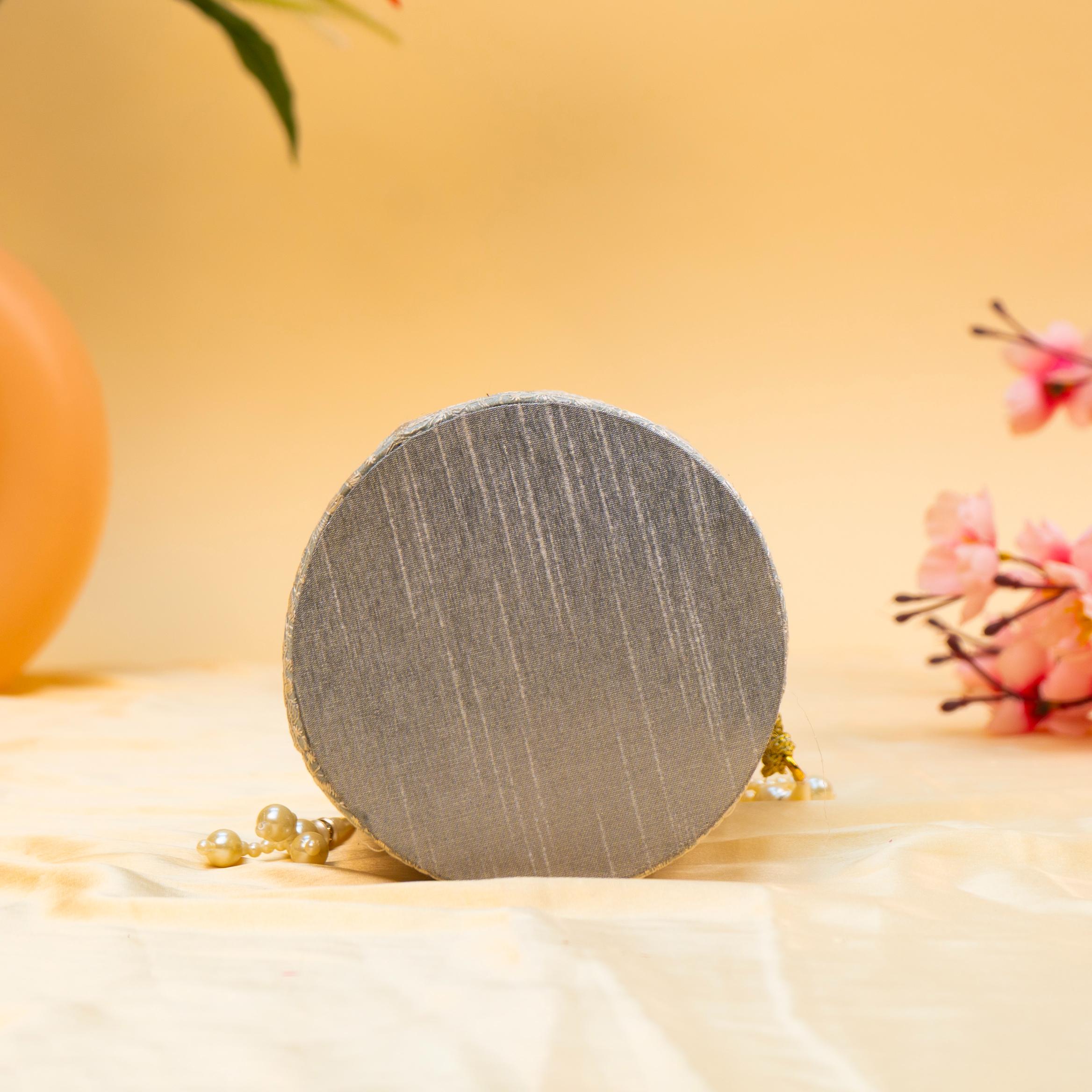 Tradition Weave Potli