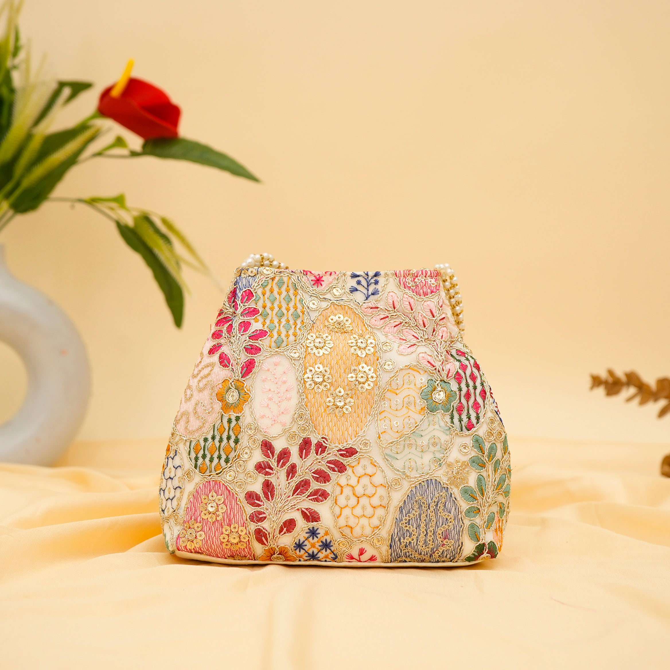 Opulent Pearl Potli