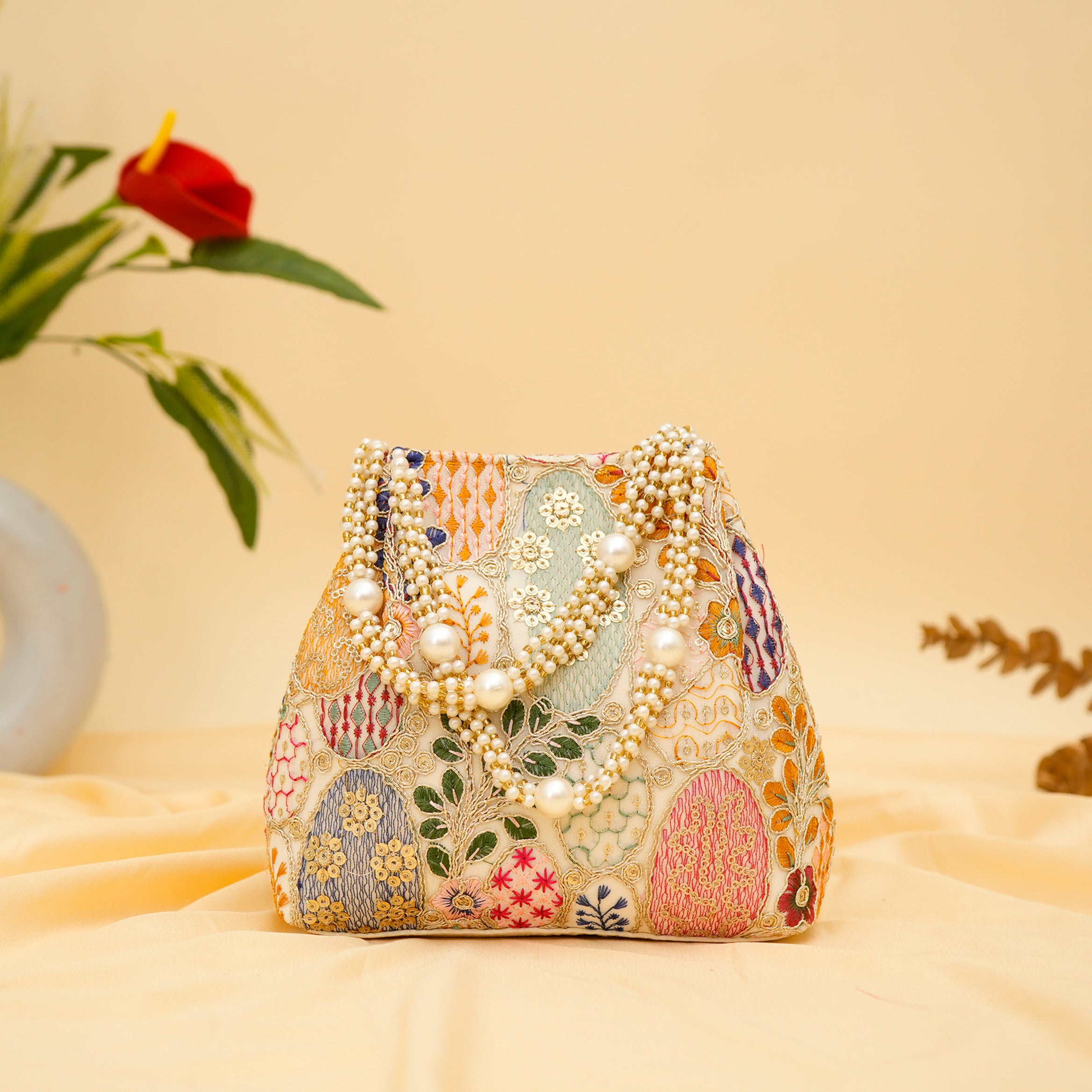 Opulent Pearl Potli