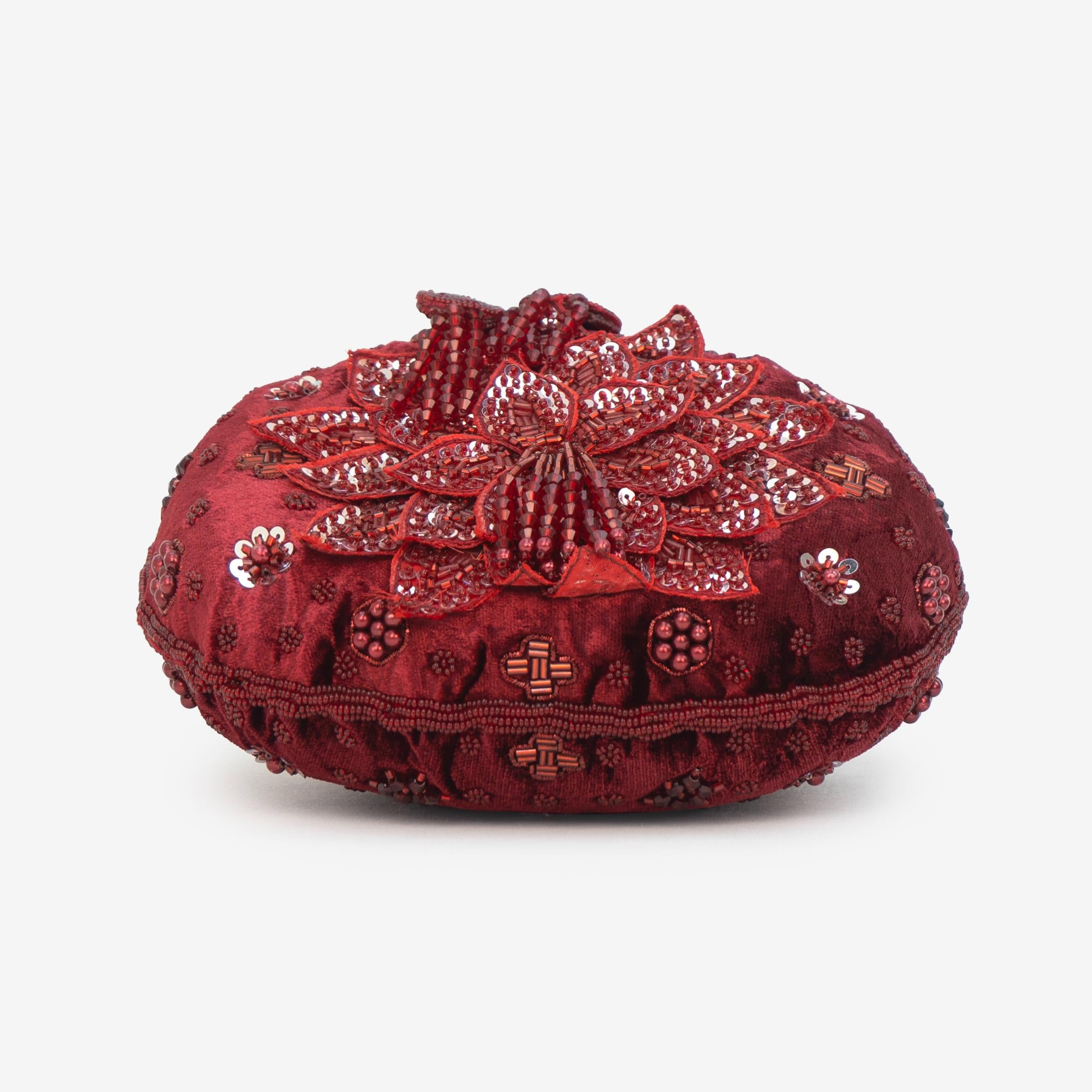 Precious Pearl Bloom Potli