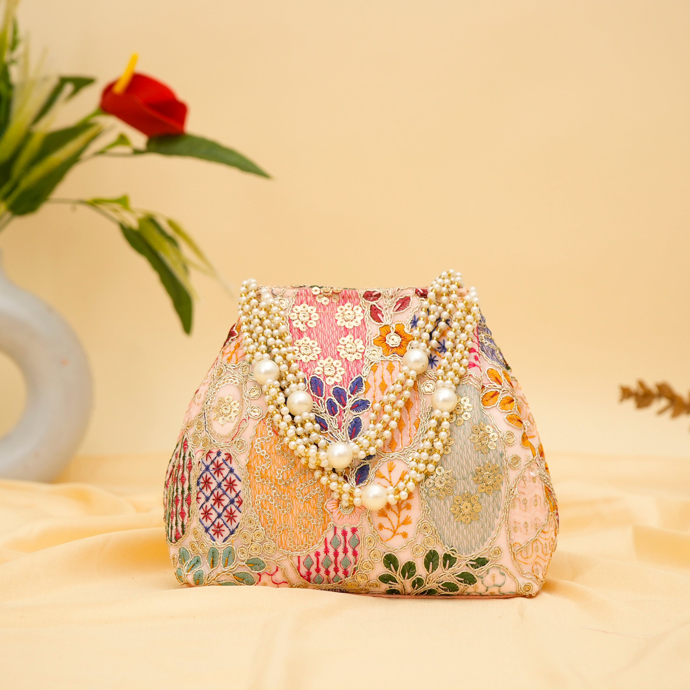 Opulent Pearl Potli