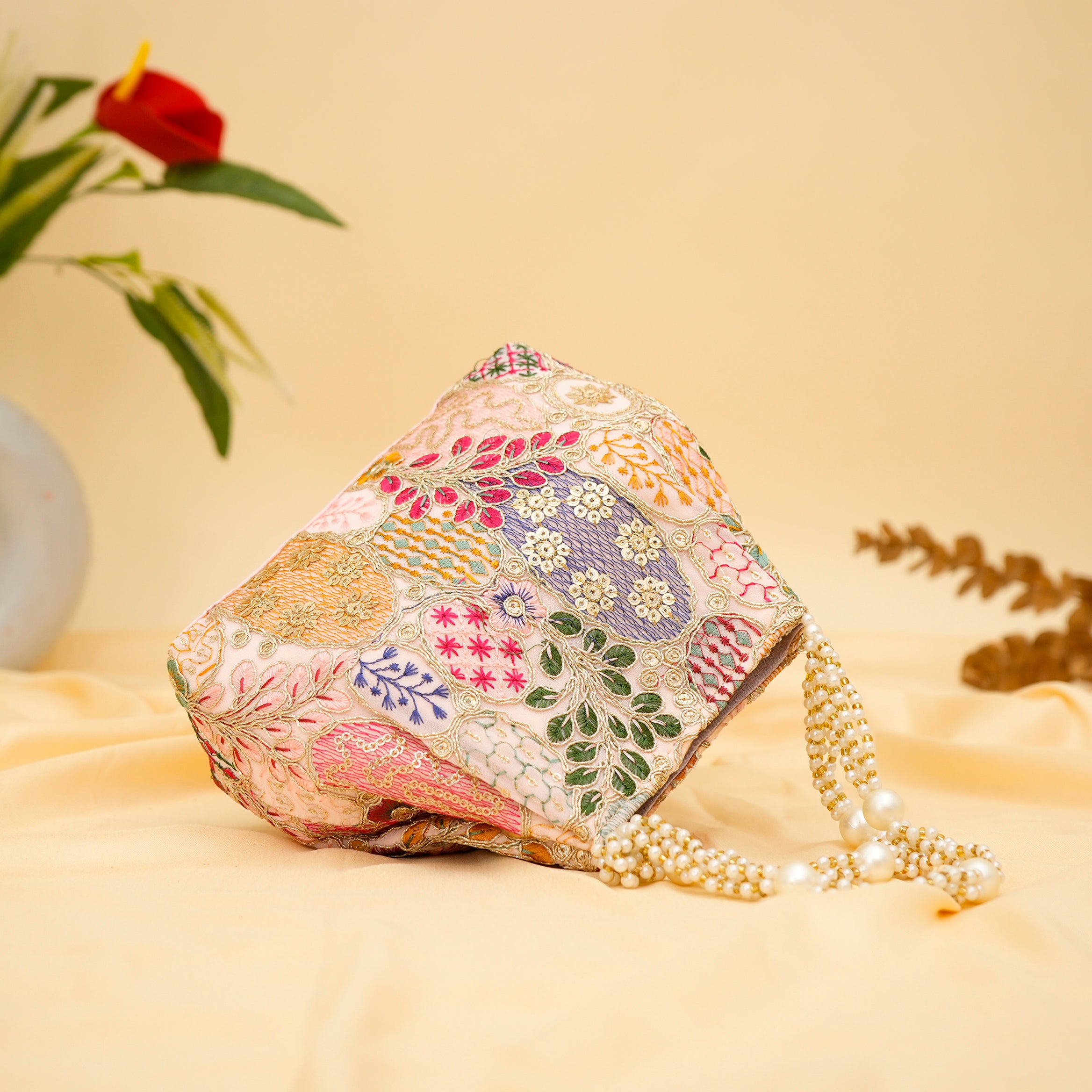 Opulent Pearl Potli