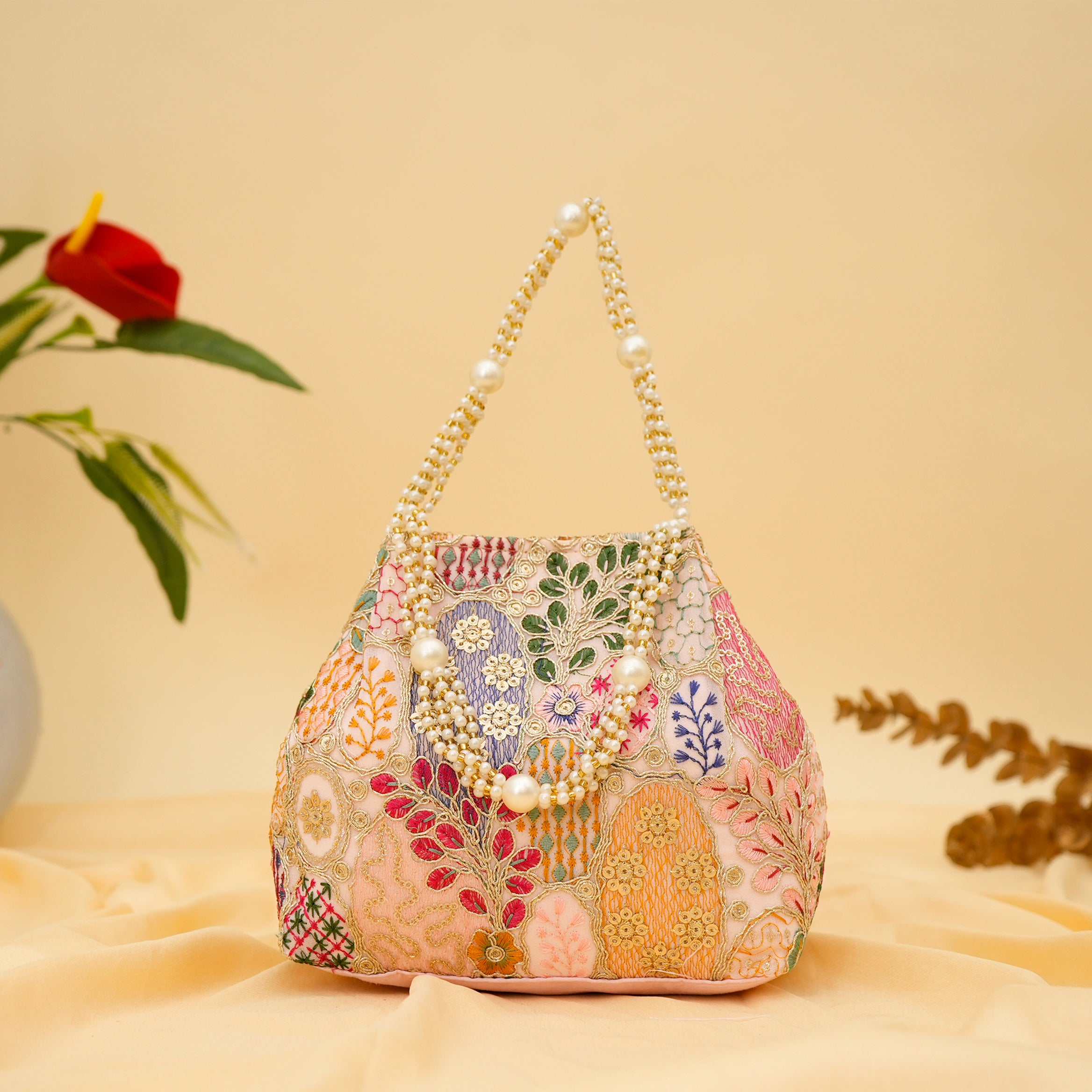 Opulent Pearl Potli