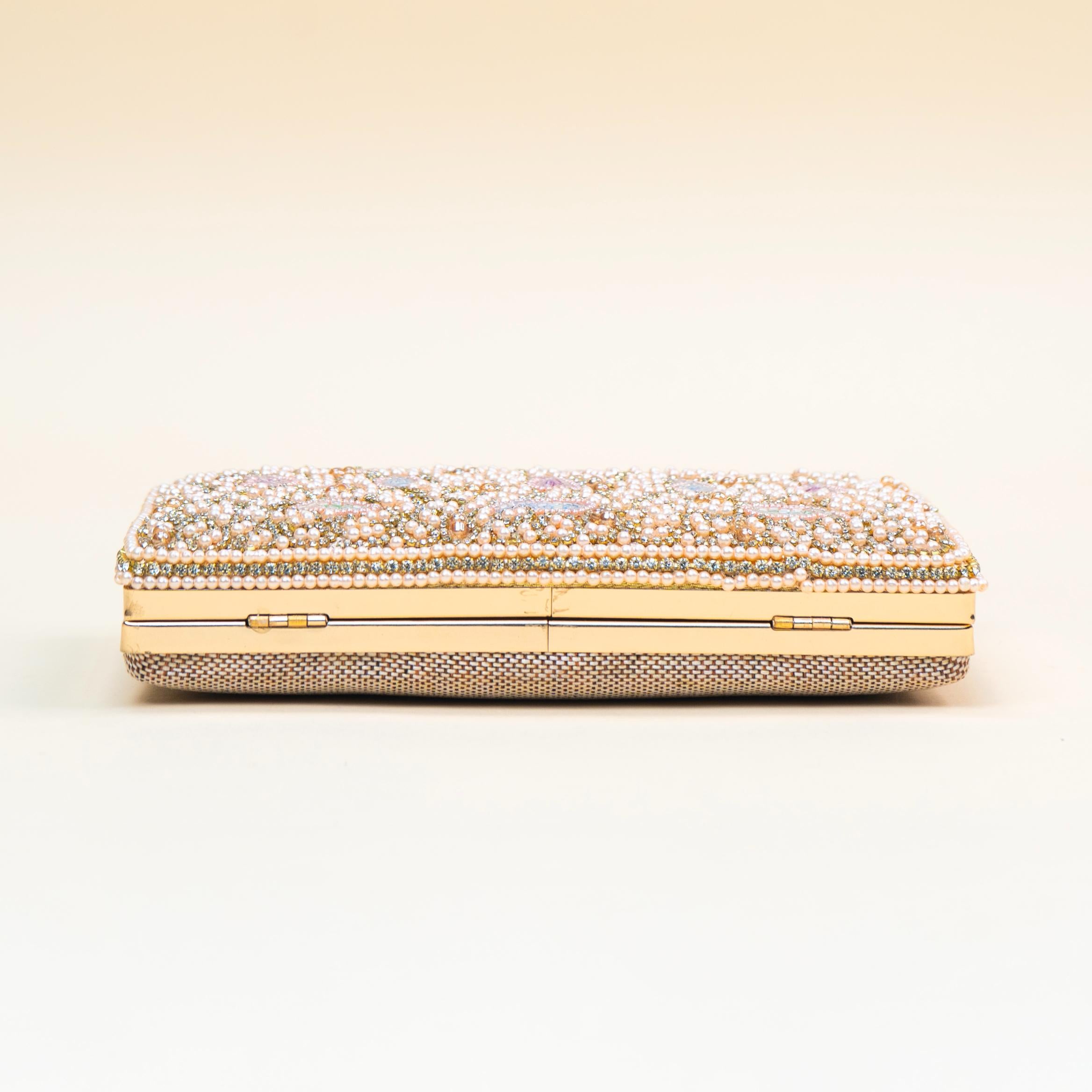 The Heritage Pearl Clutch