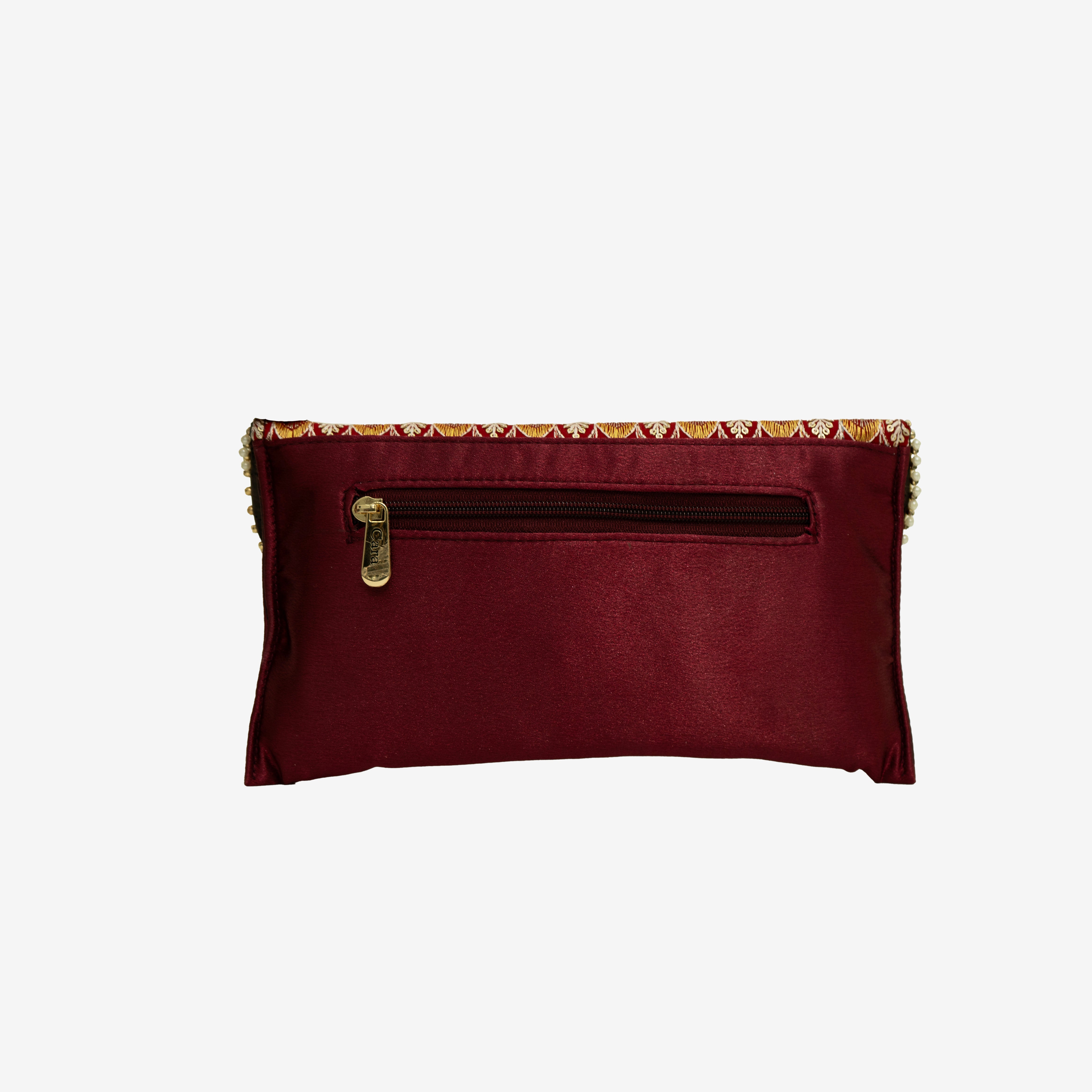 Embroidered Splendor clutch I Cara