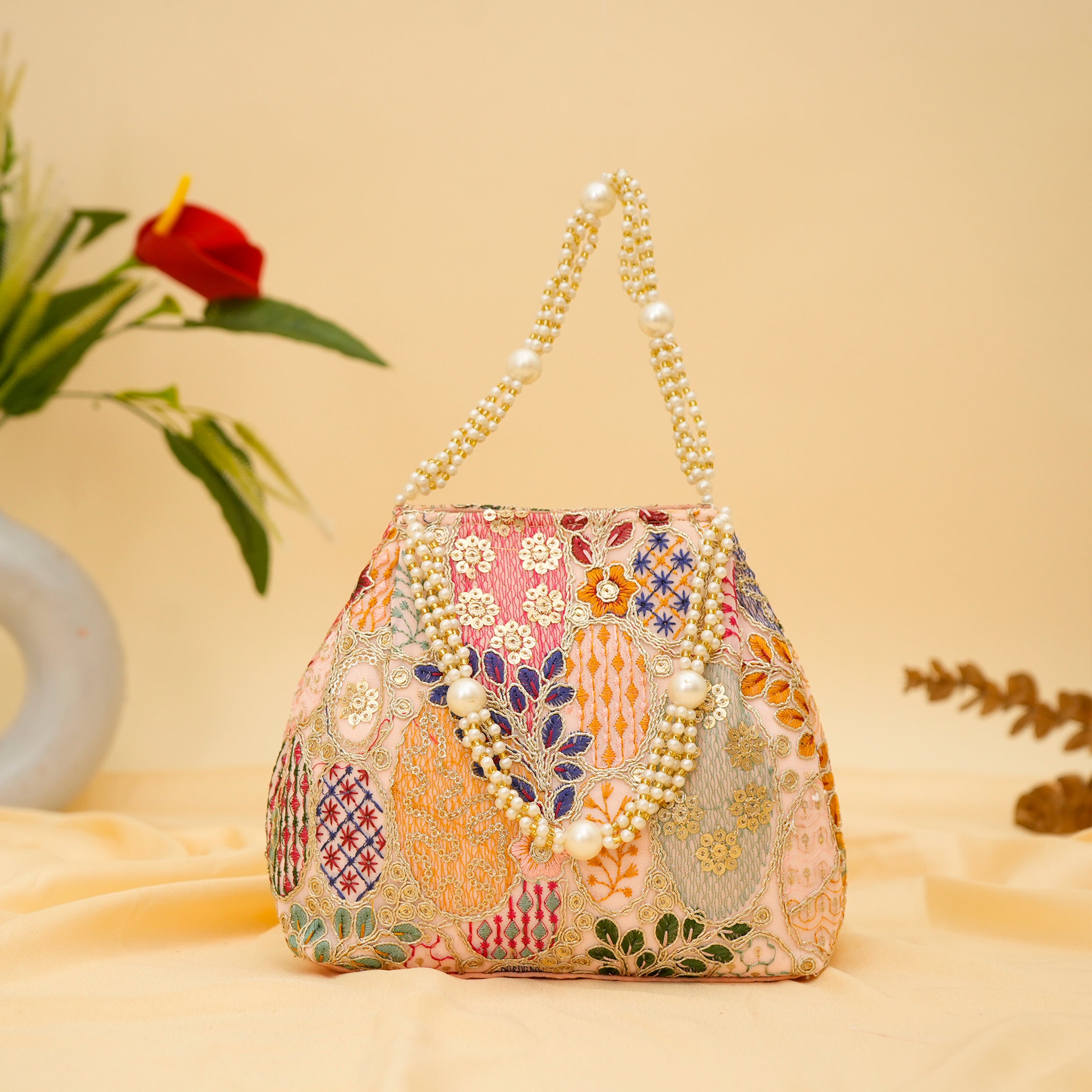 Opulent Pearl Potli