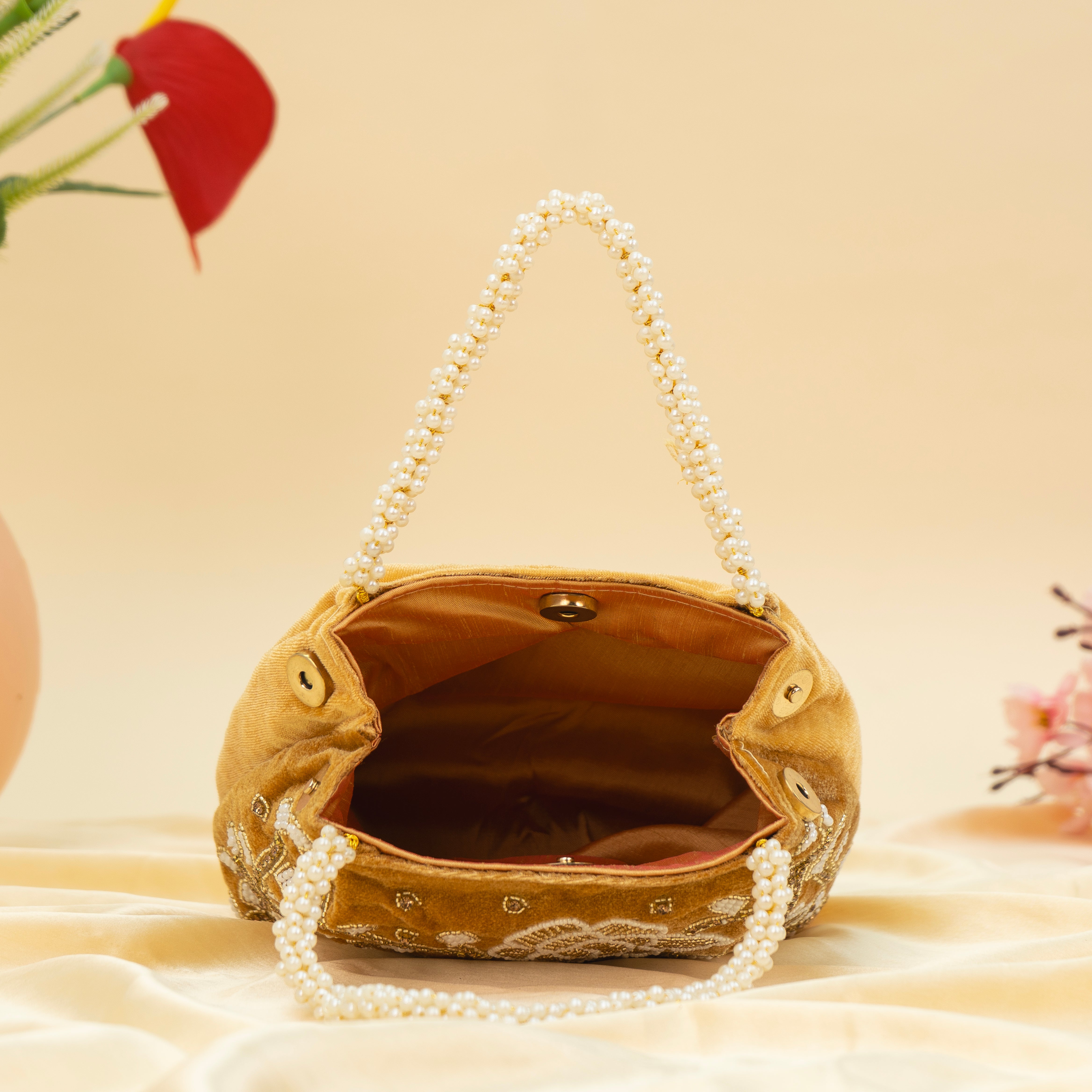 Pearl Shine Potli| cara
