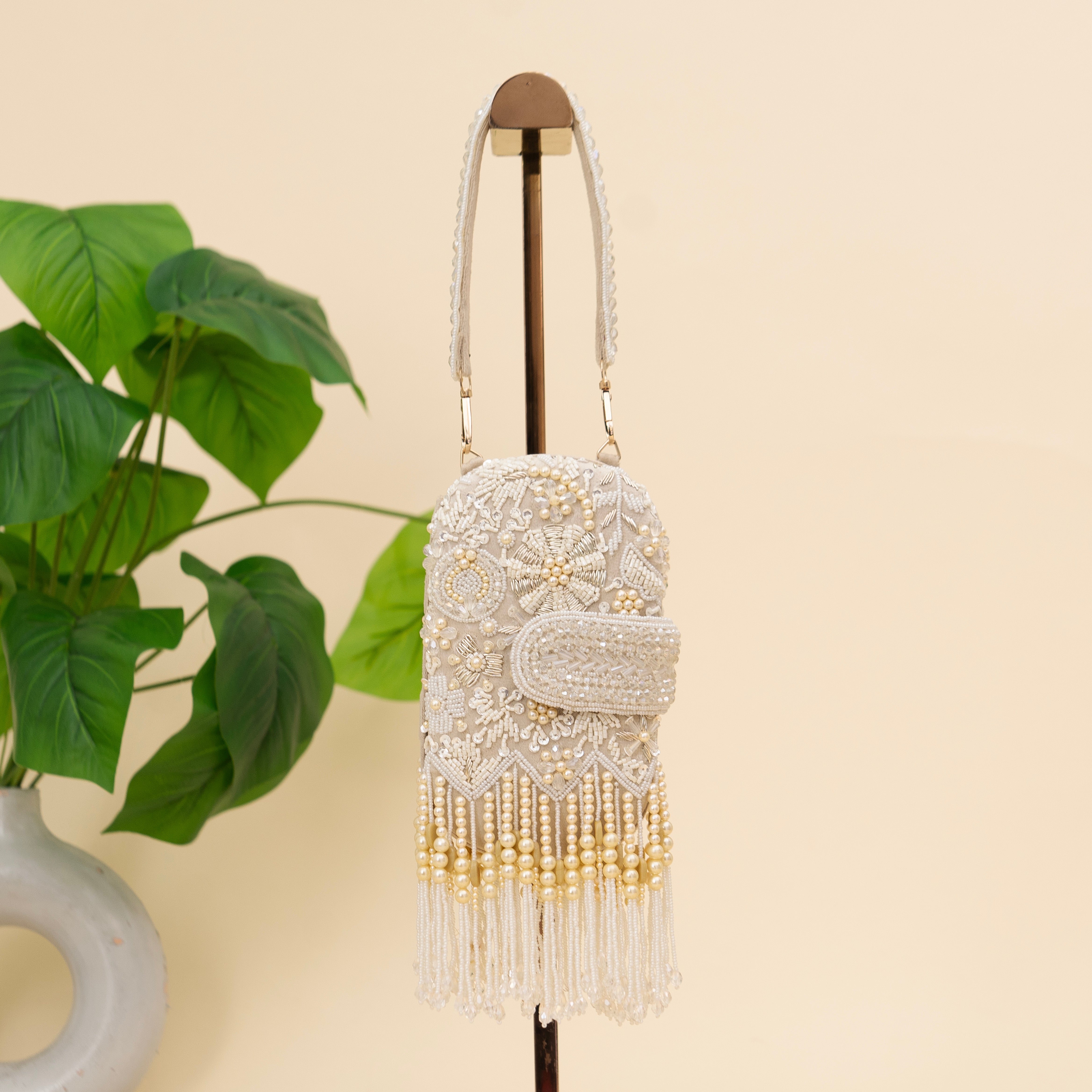 Pearl Aura Potli