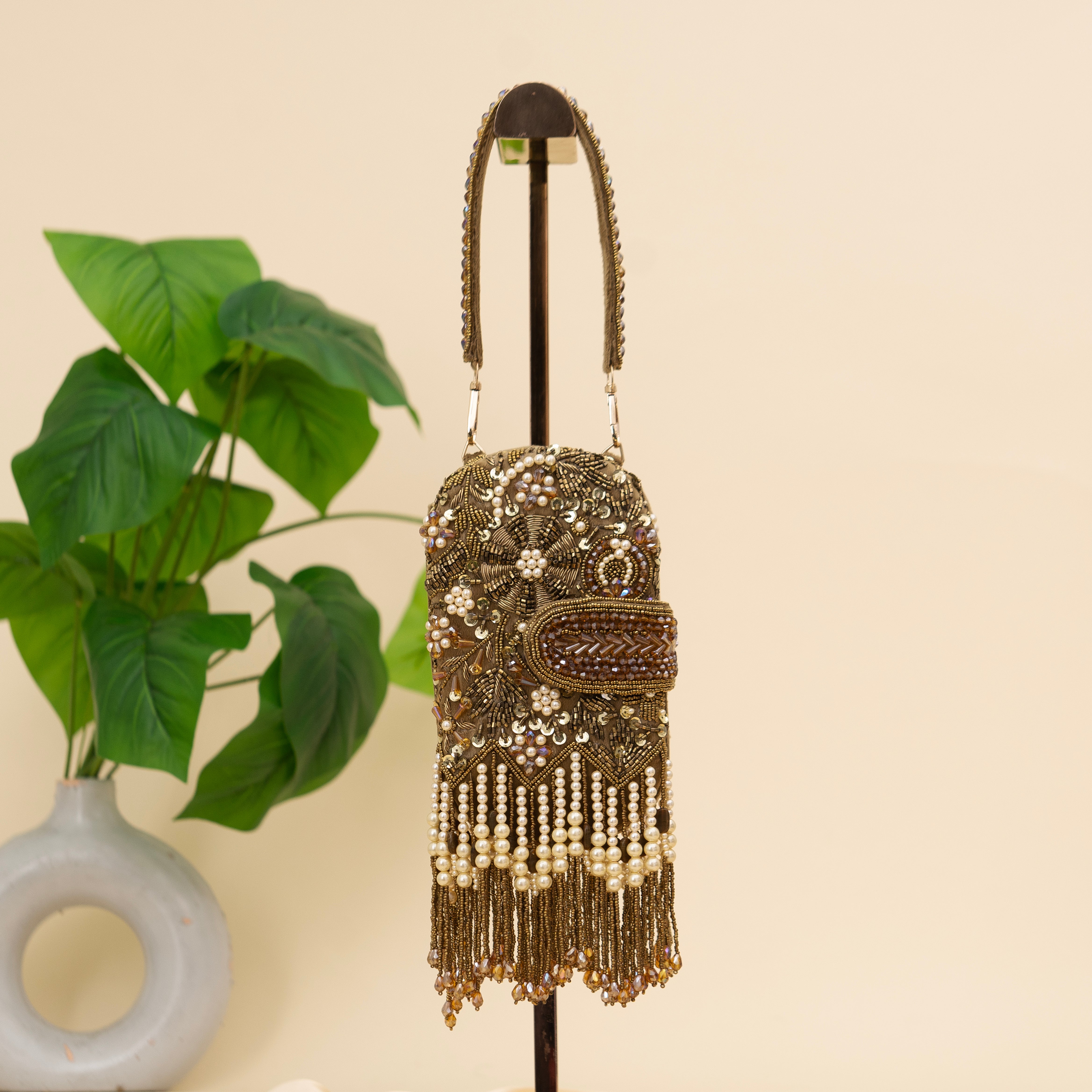Pearl Aura Potli