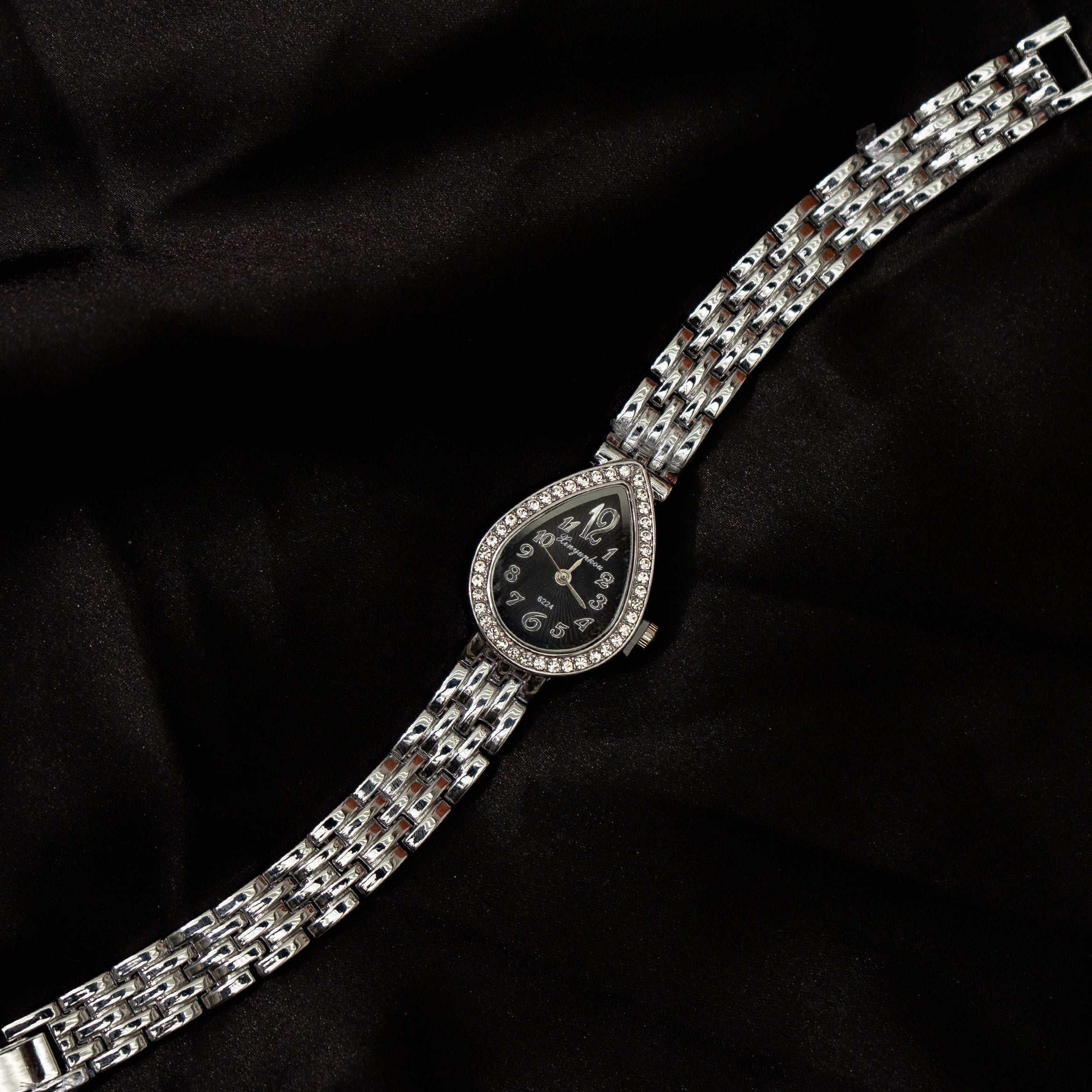 Dewelle Watch