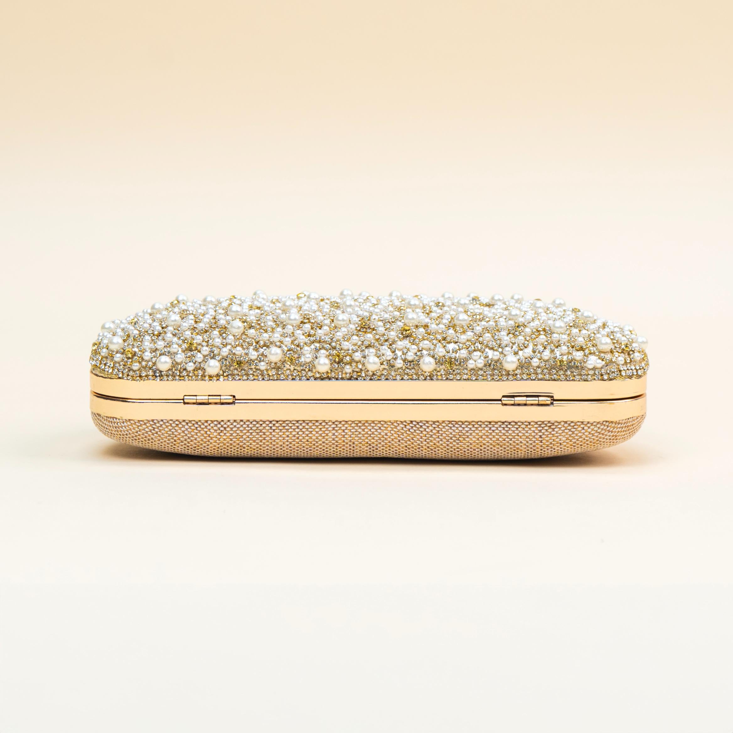 The Pearl Dome Clutch
