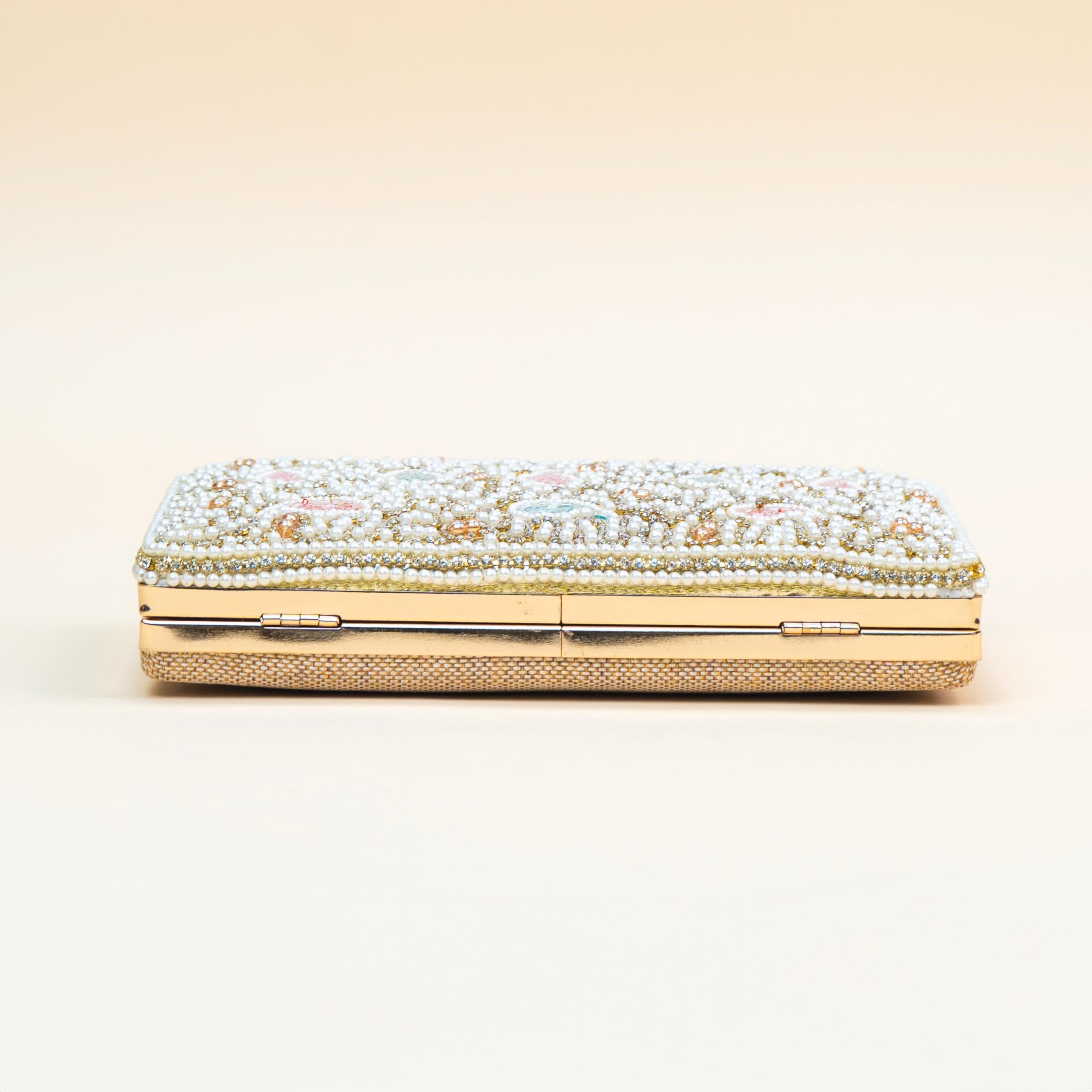 The Heritage Pearl Clutch