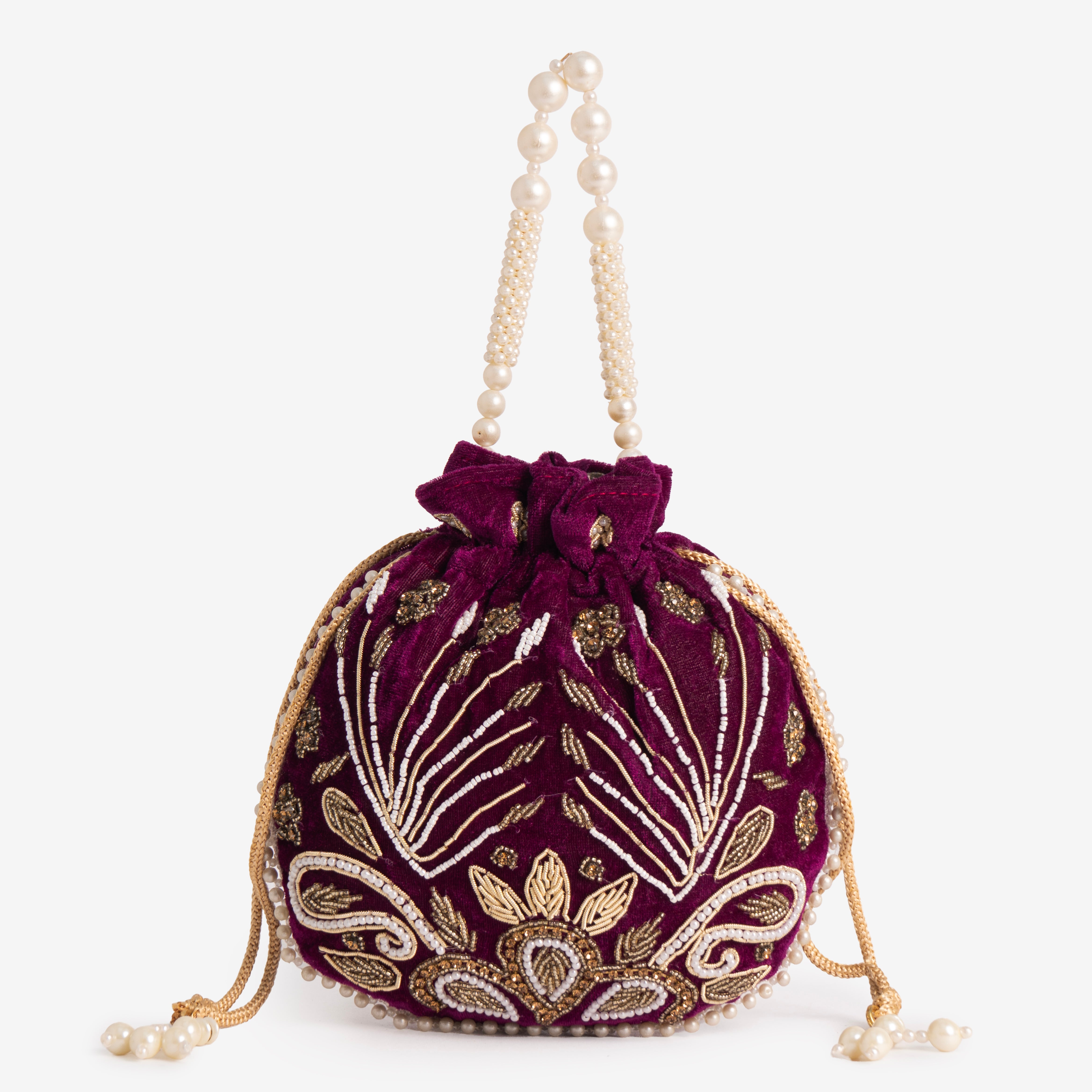 Majestic Charm | Cara