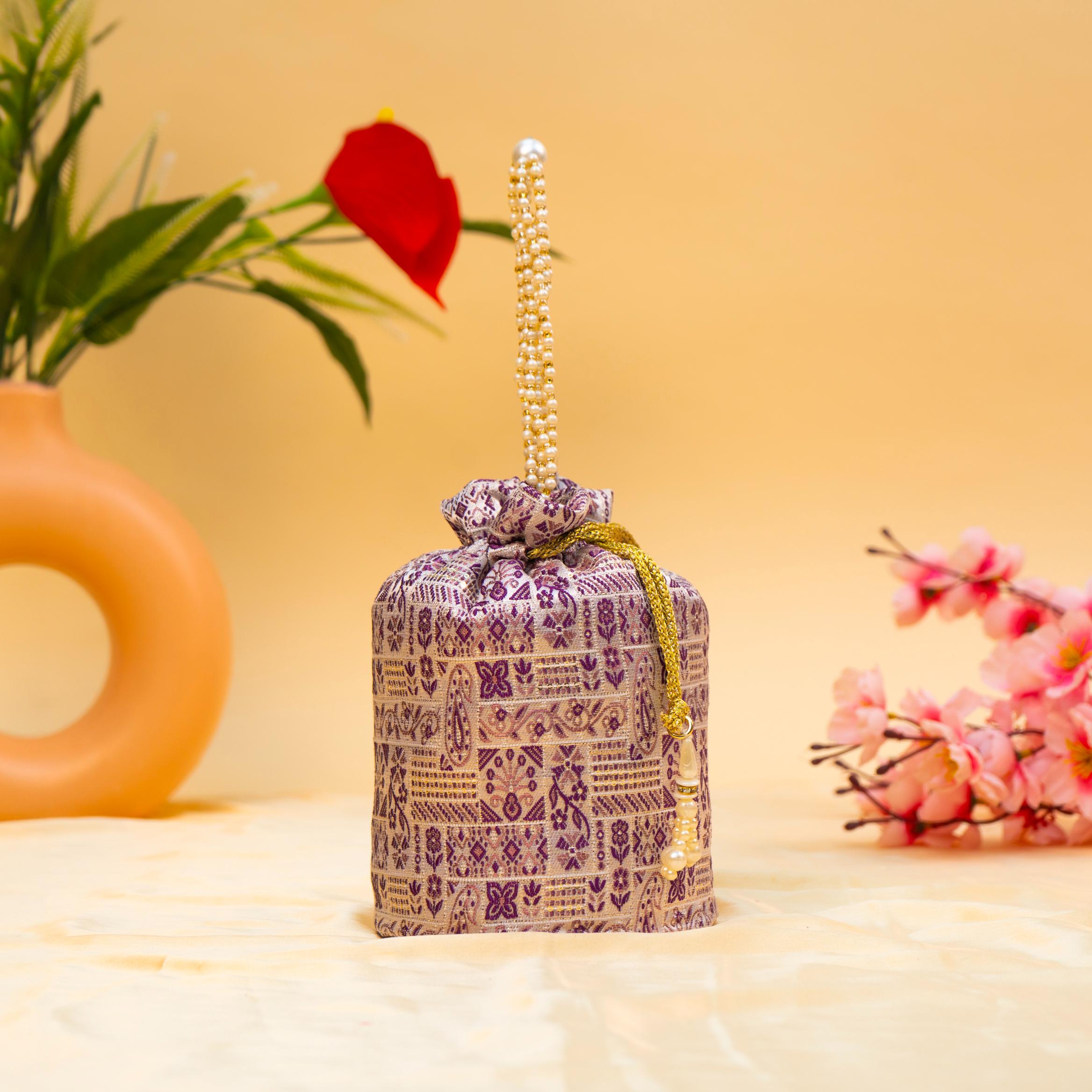 Tradition Weave Potli