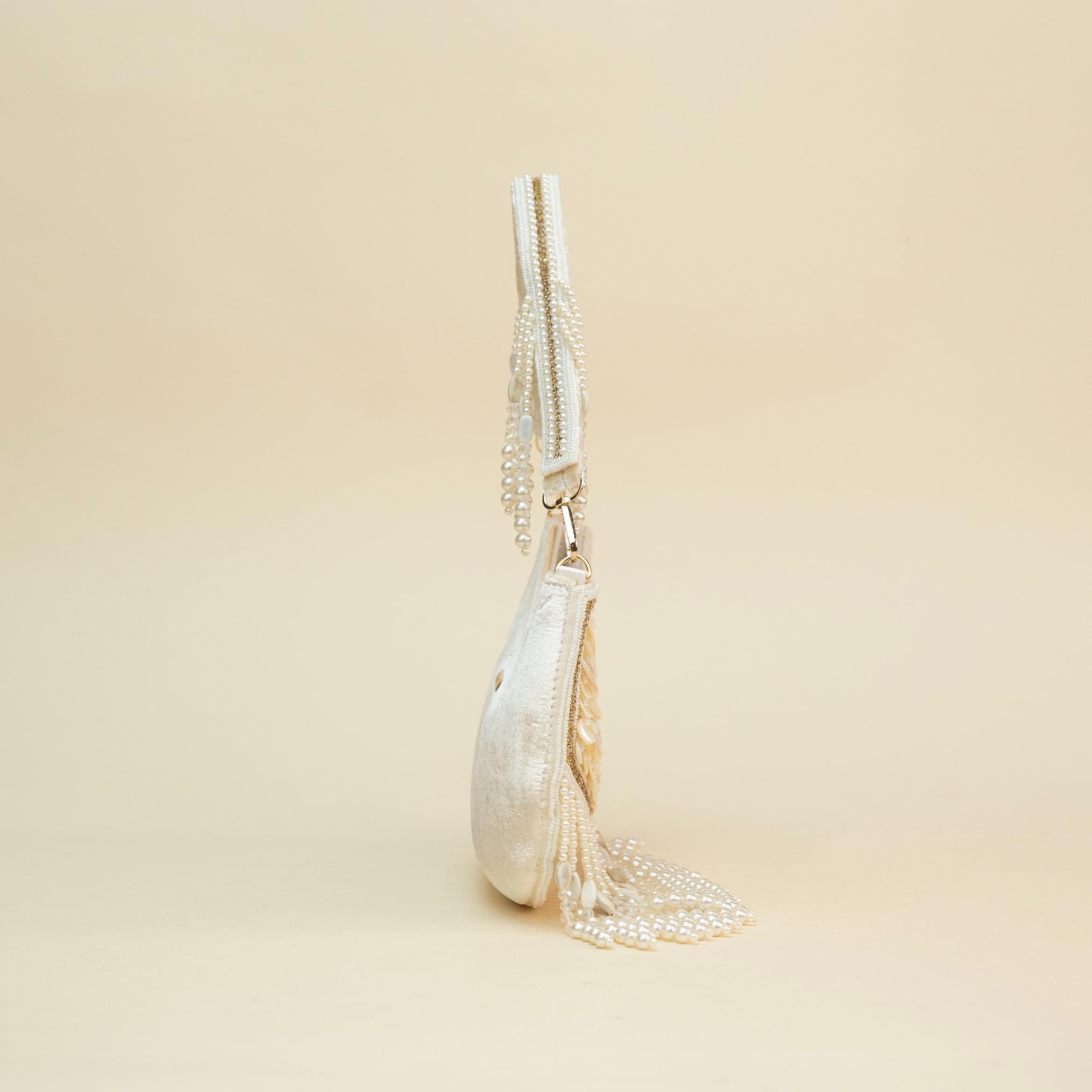 Roselle Bead Accent Line