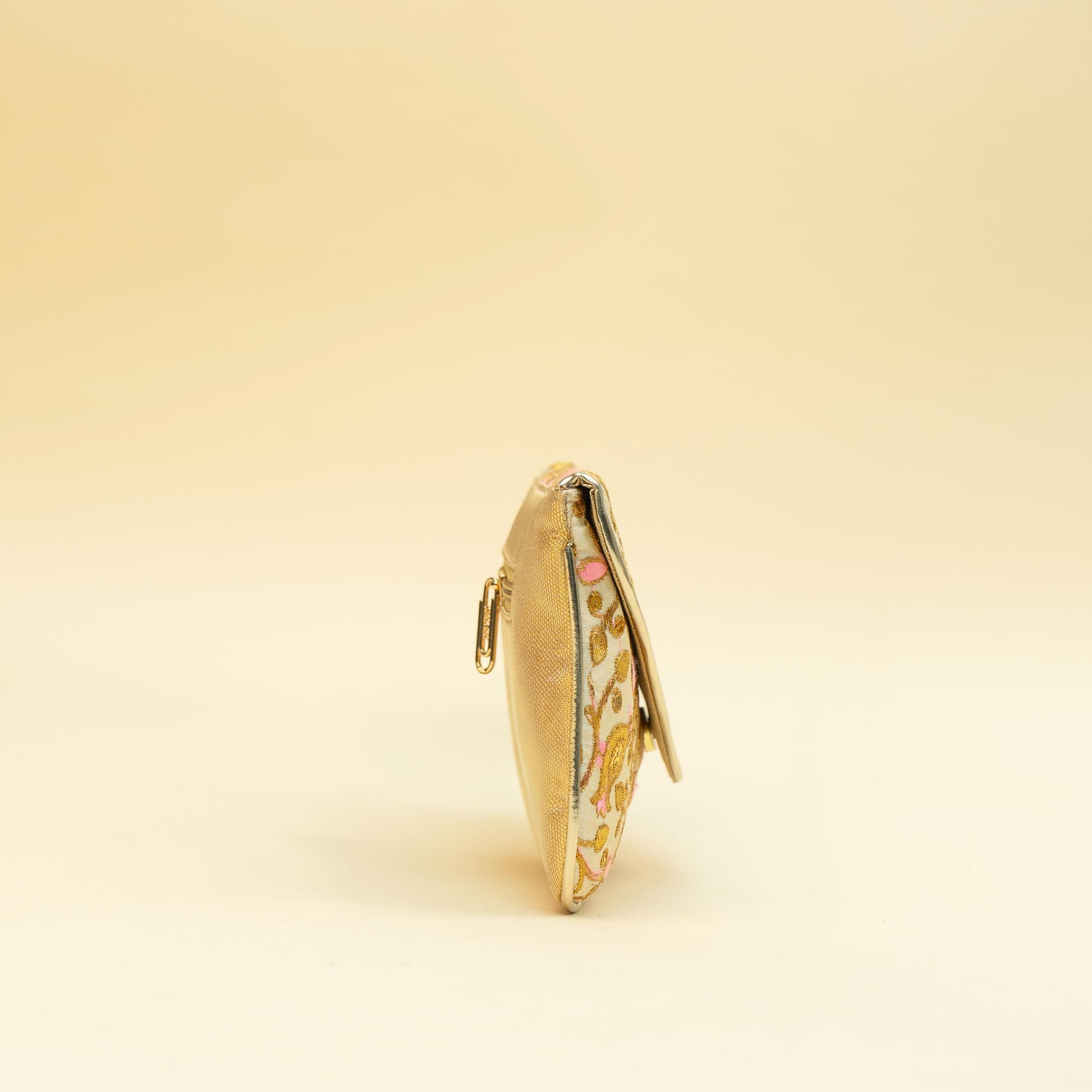 Heirloom Stitch Clutch