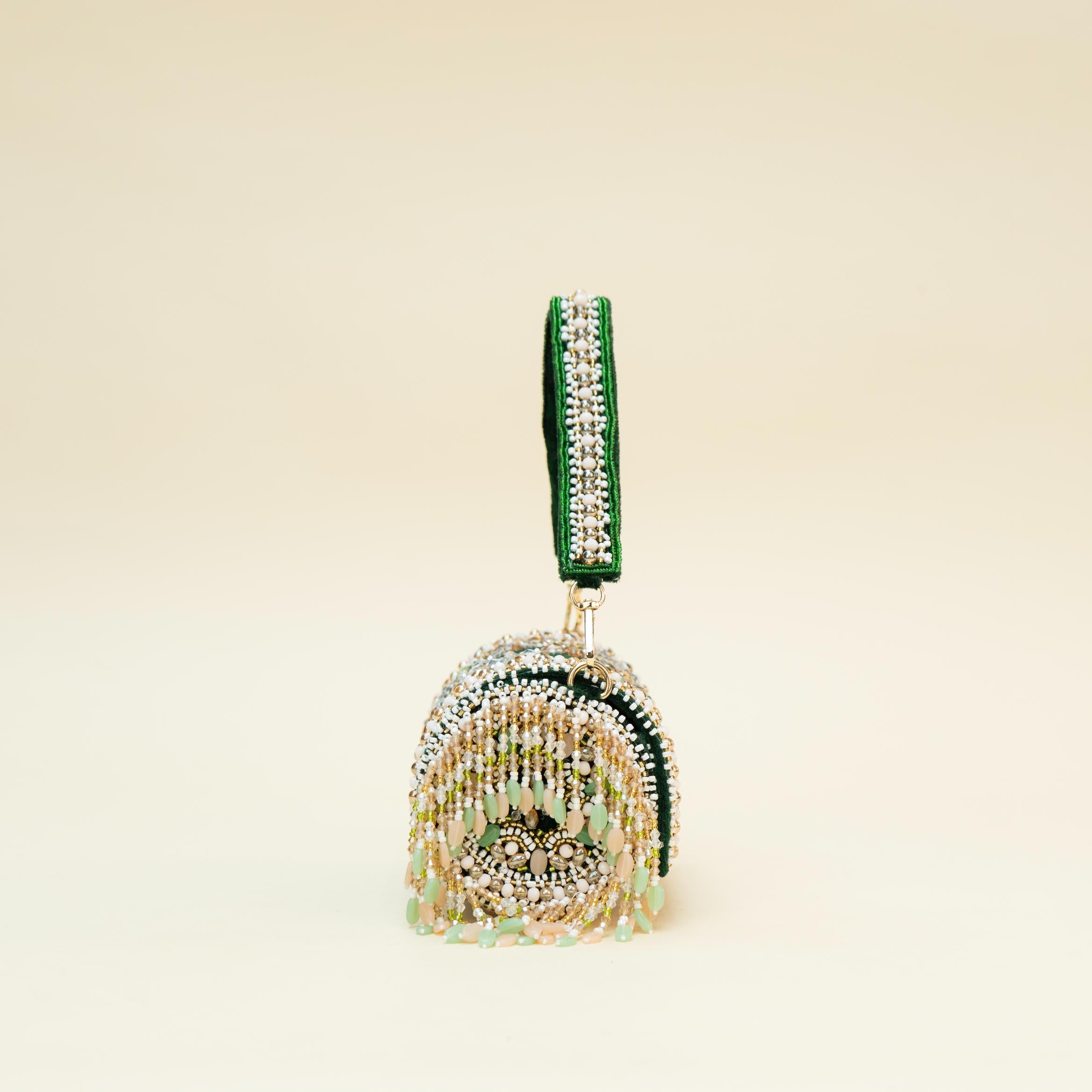 Contour Ornament Line