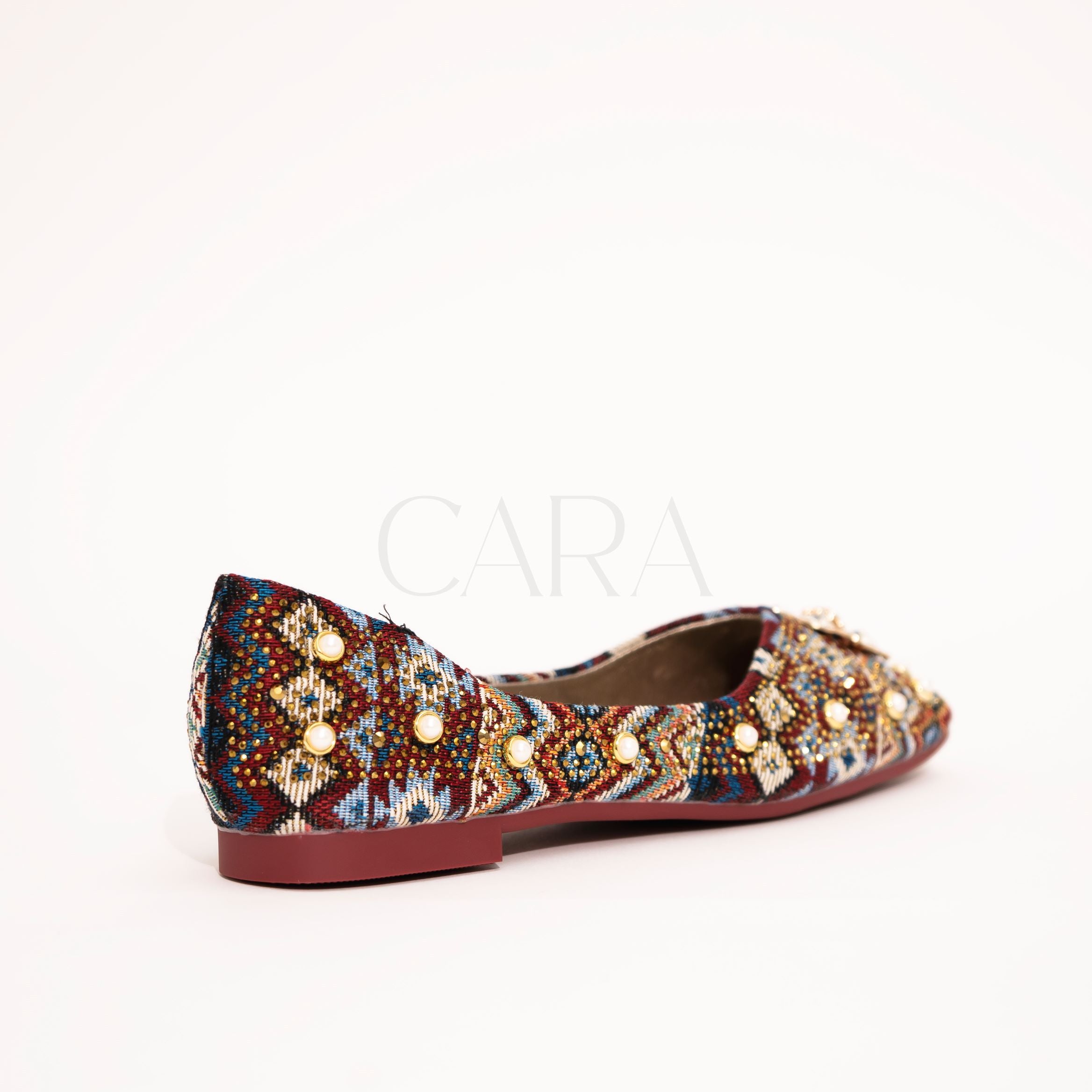 Maroon colour traditional Juttis