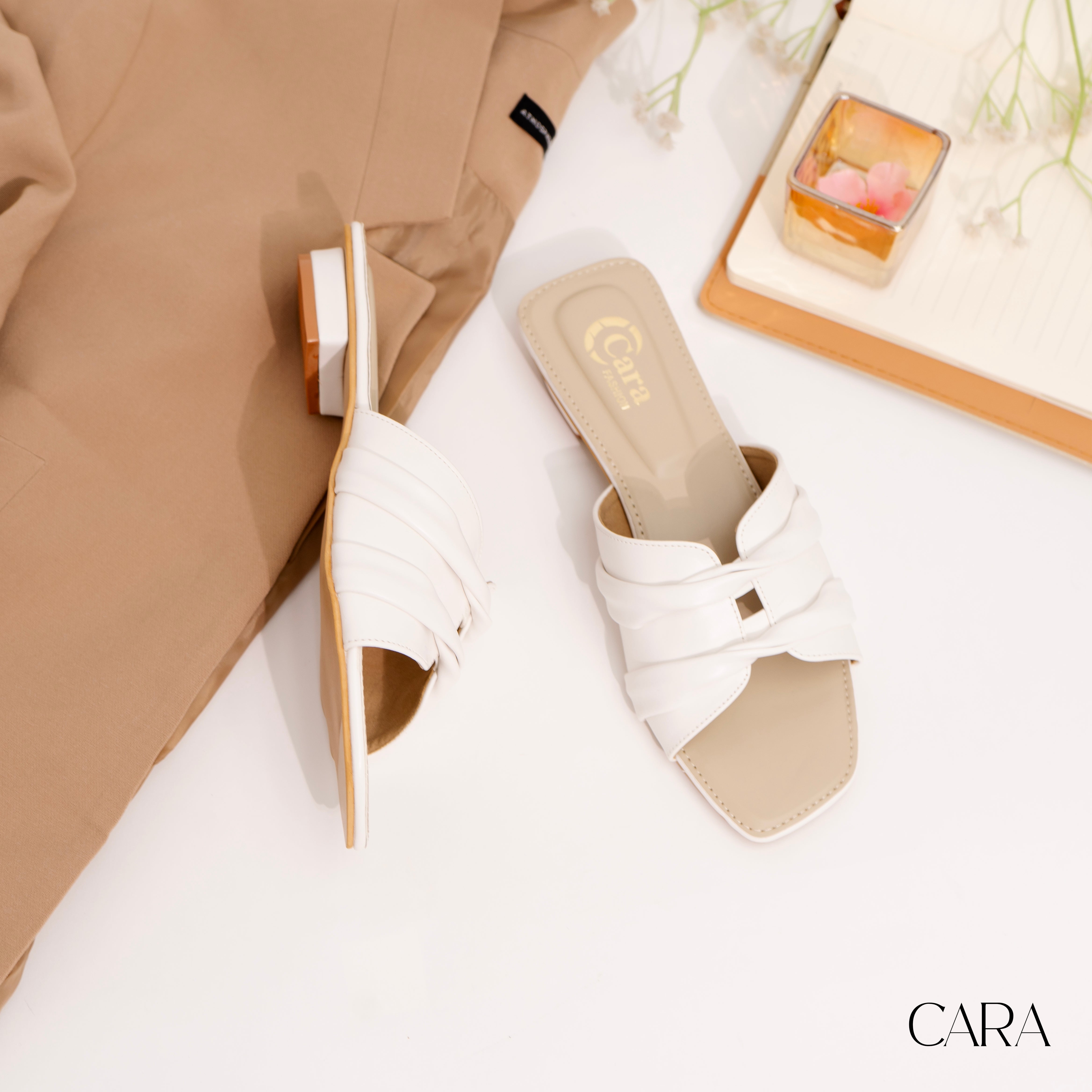 Cara's White Gossip Footwear