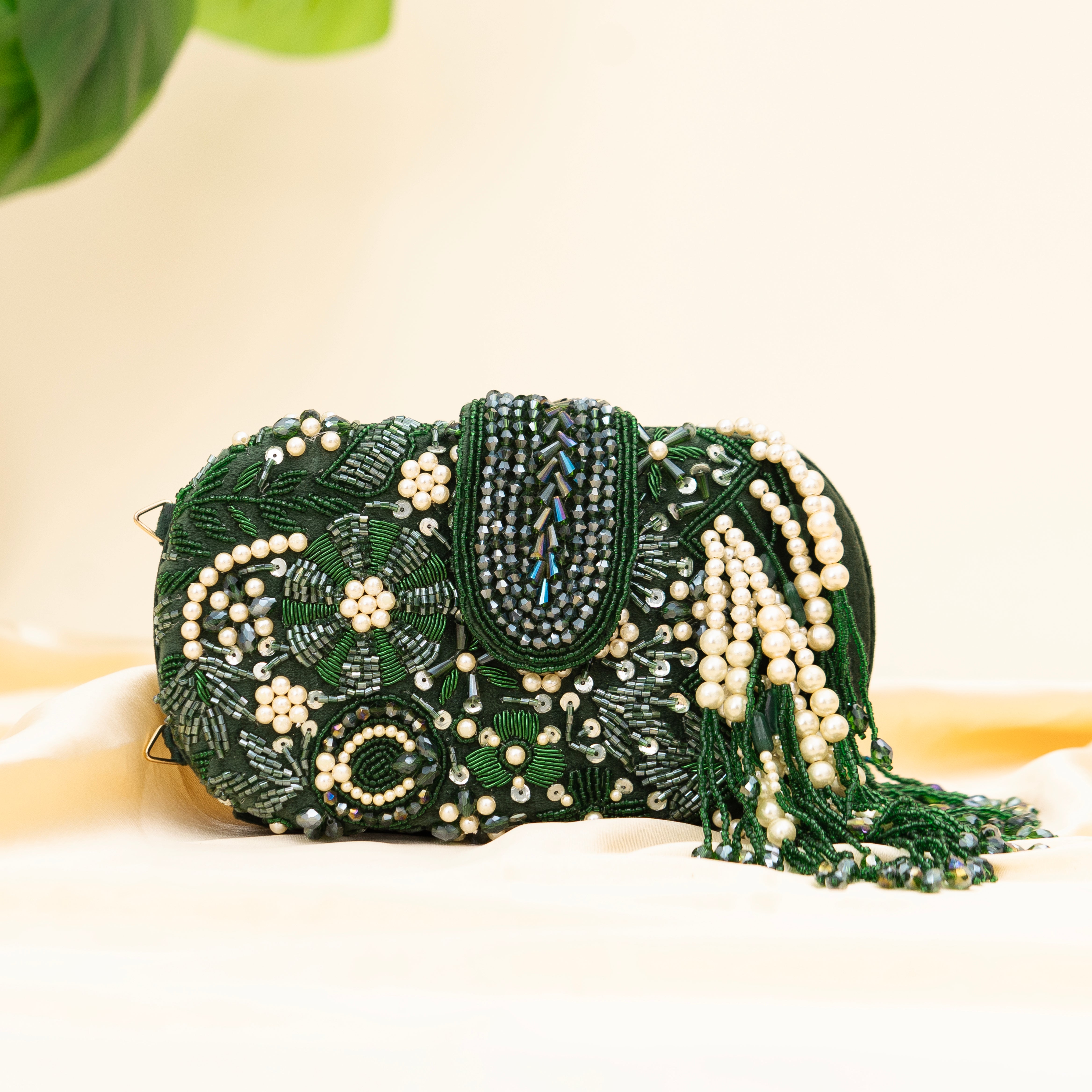 Pearl Aura Potli