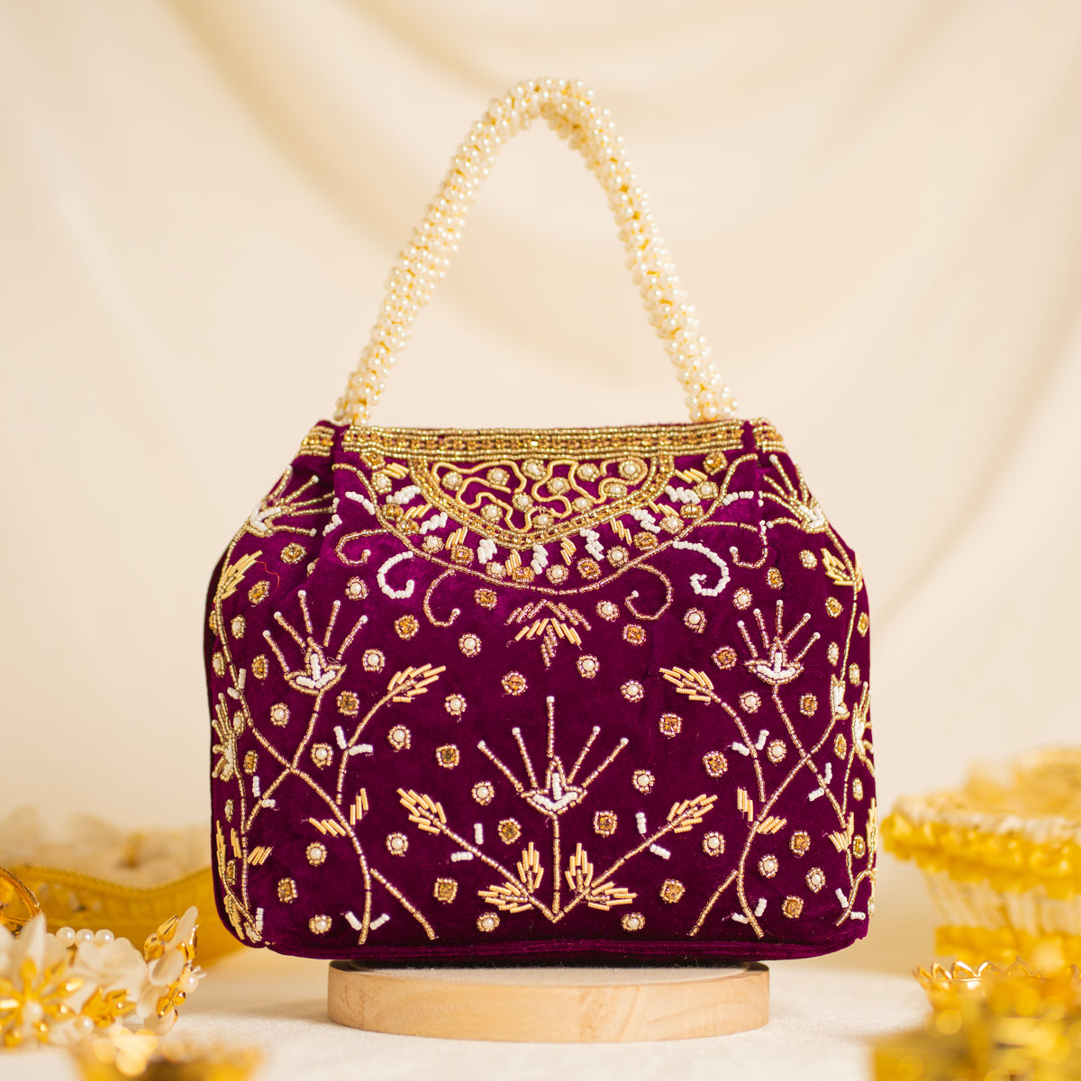 Bridal Pearlstone Velvet Potli